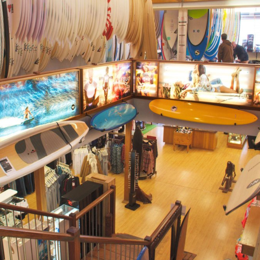 STORES Natural Necessity surf shop is a must to visit, Searching for Sage and Beyond The Beach for clothes for the ladies. Elka’s Gardens and Fern Street Gallery have some gorgeous pieces from flowers to jewellery. Head into Kiama to one of Soul’s favourite stores – Deer Willow, gorgeous homewares and furniture.