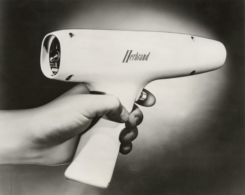 Test lamp voor autofabricage in een kunststof omhulsel. Amerika, 1961. Test lamp for car factory in a plastic cover. USA, 1961.
