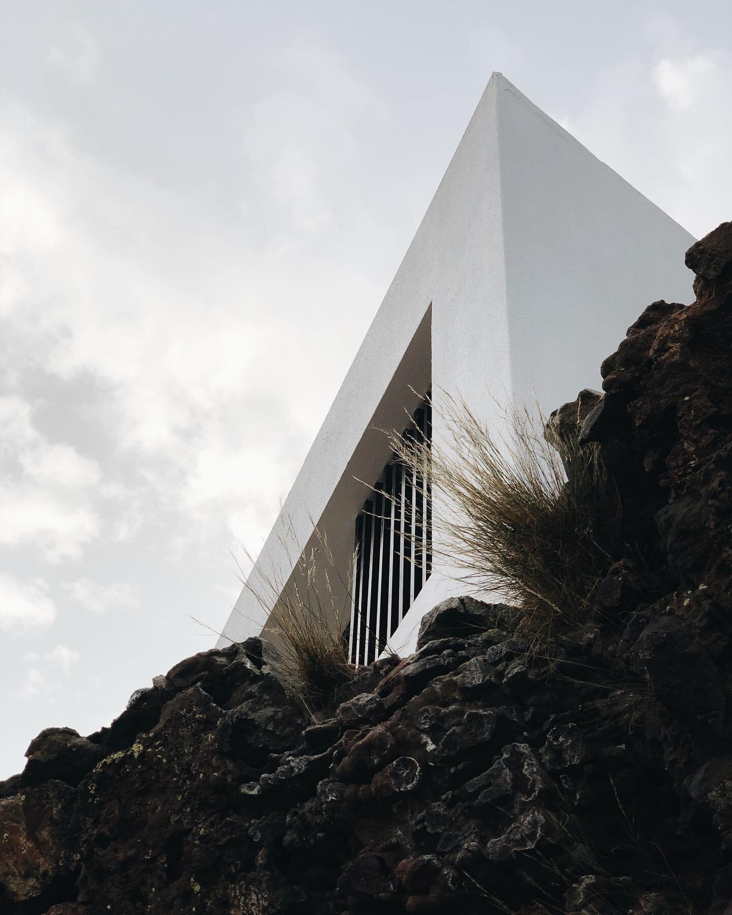 Al Sahu Villa in Abha, Saudi Arabia
Design and Build: @ahb_co
#ahbarch #architecture #design #build #saudiarabia