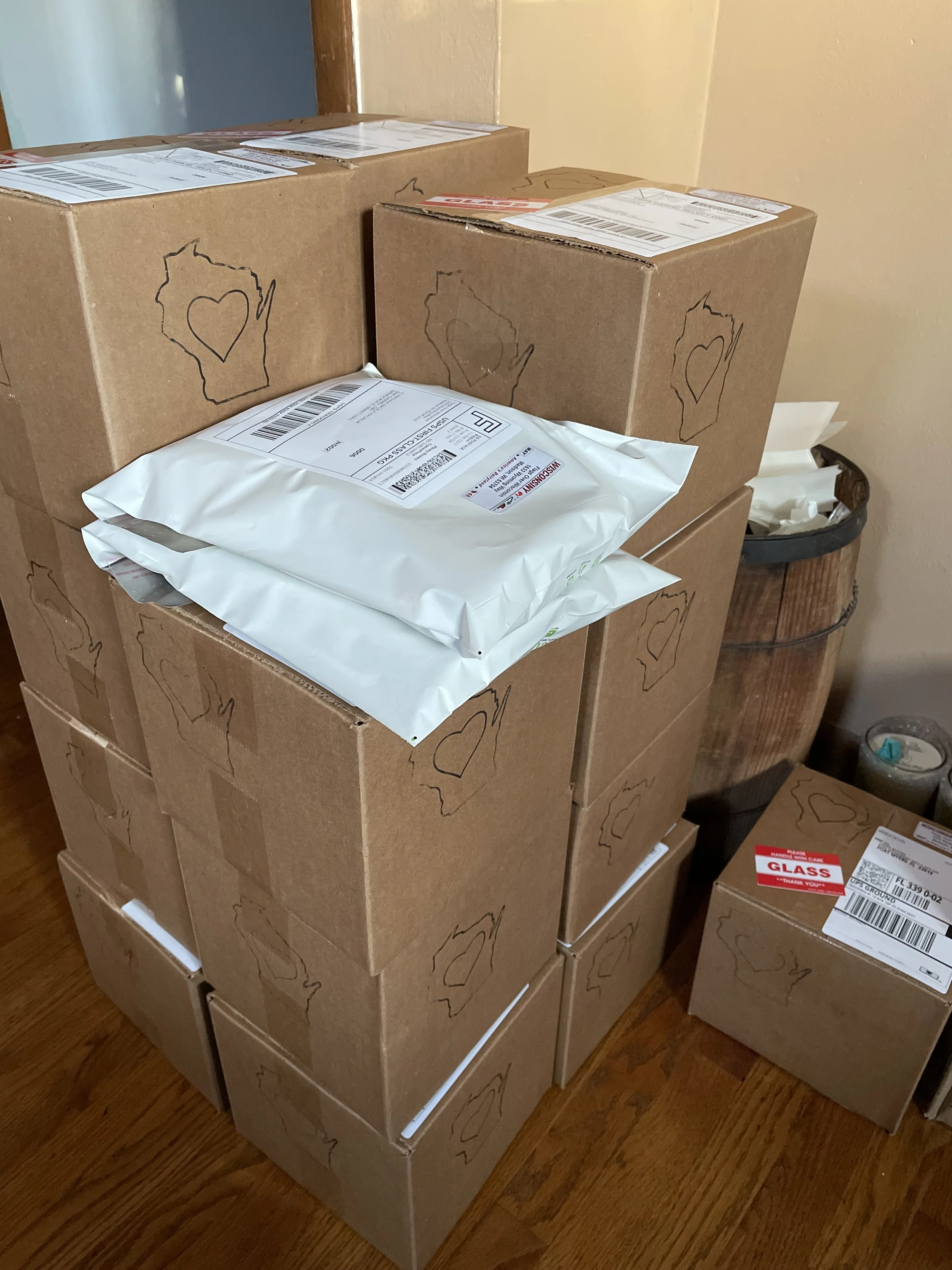 hat glasses shipped.jpg