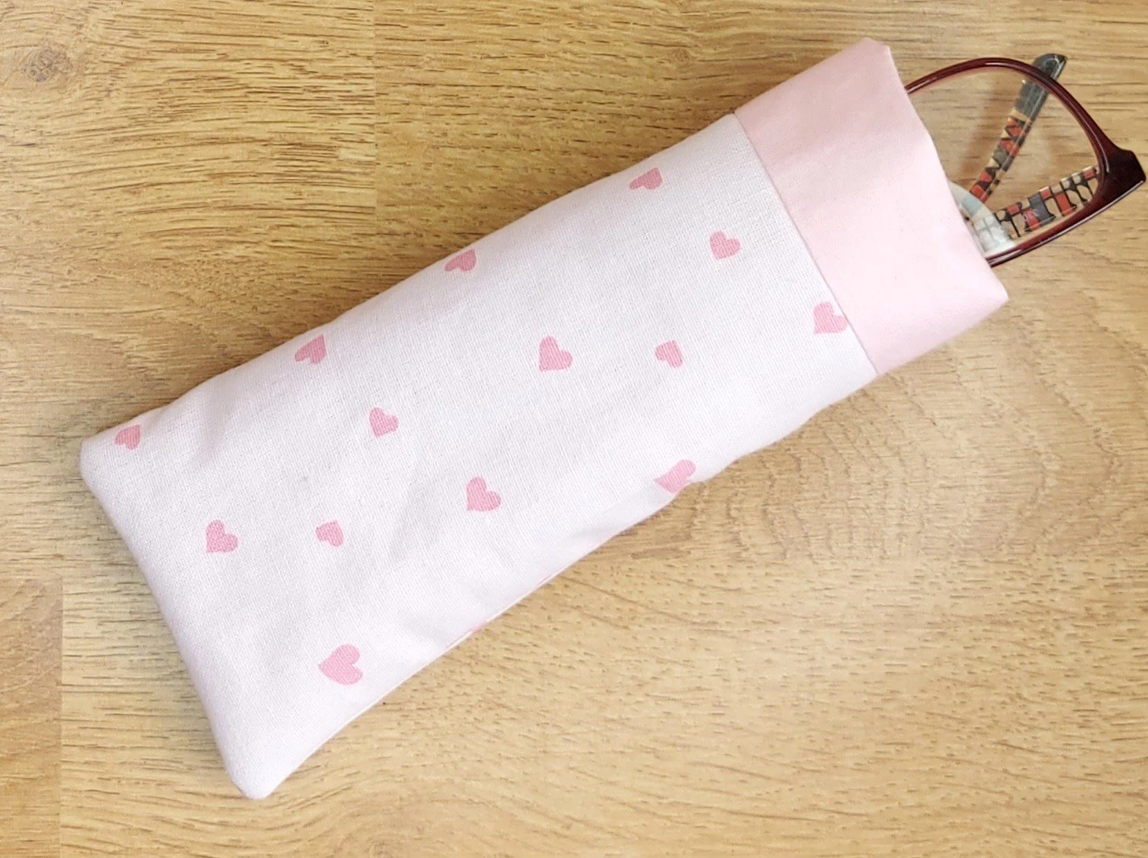 Handmade Glasses Case Pink Hearts.jpg