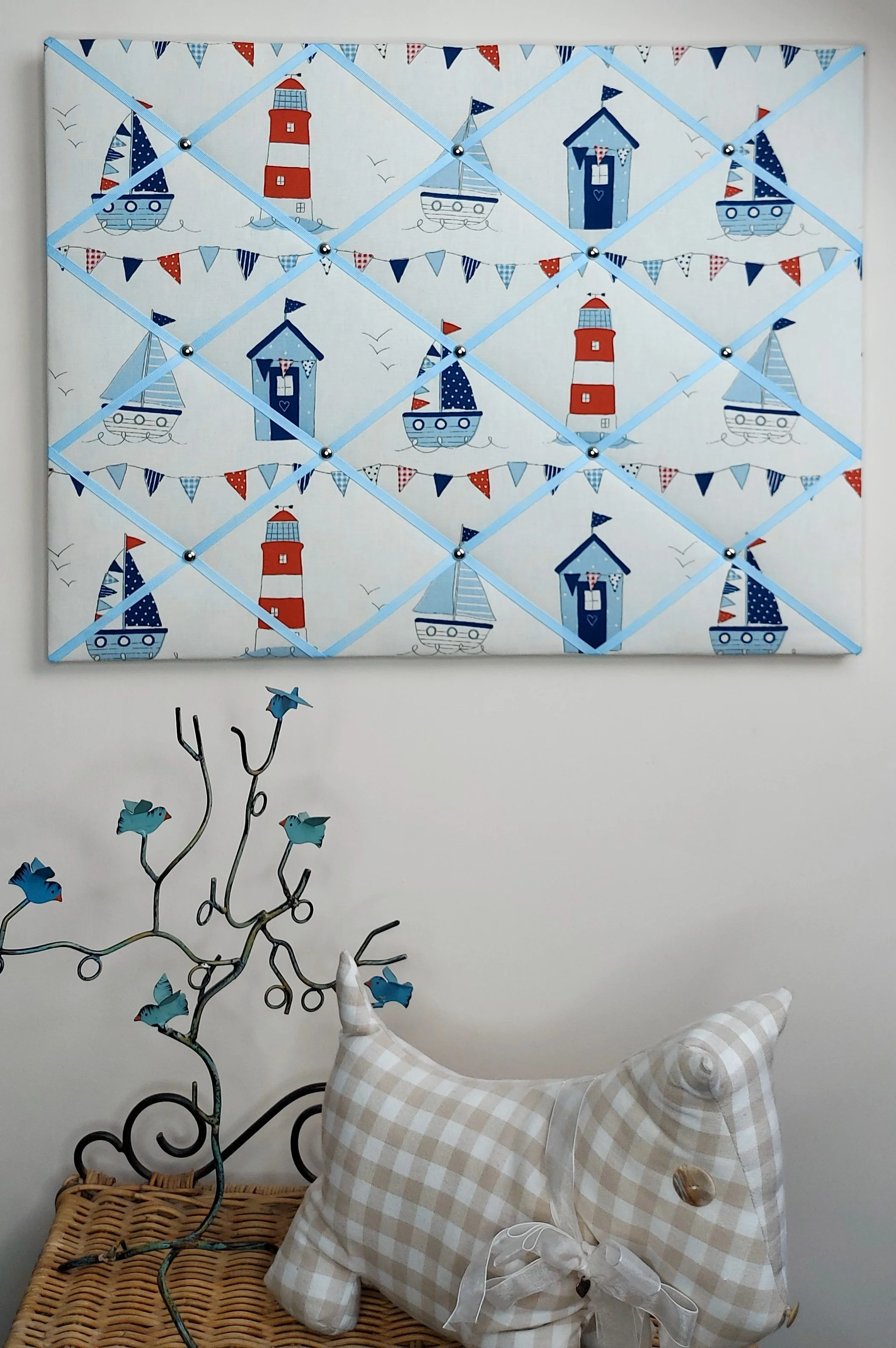 Maritime - lighthouse beach huts boats bunting.jpg