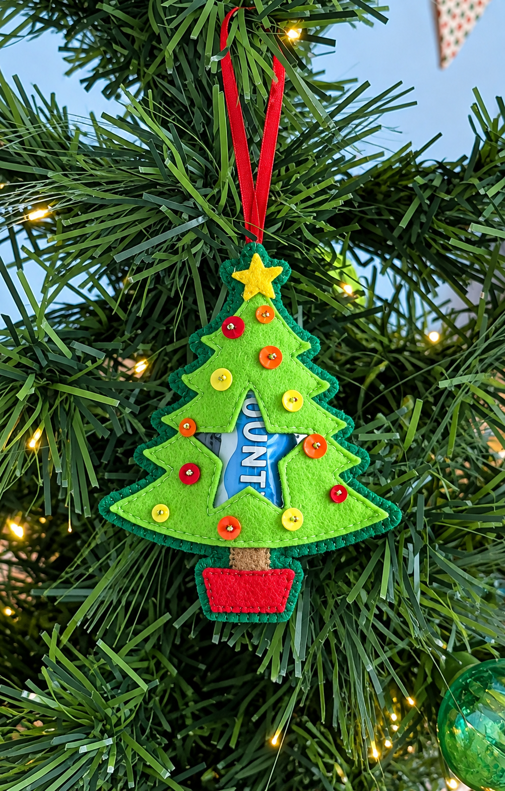 Christmas Tree Treat Holder by Ribbon Designs.png