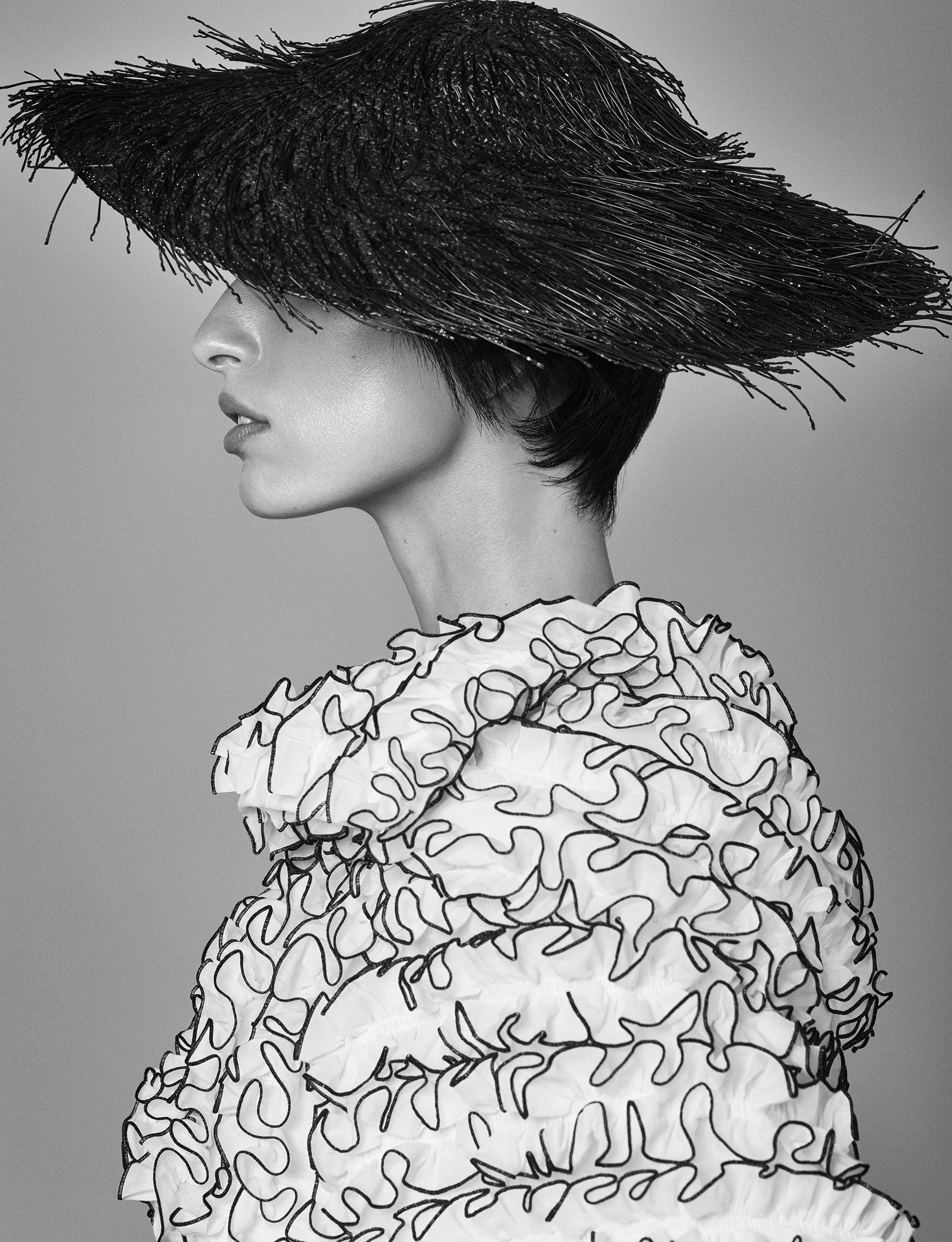 ISSUE-Karolina0974-1.jpg