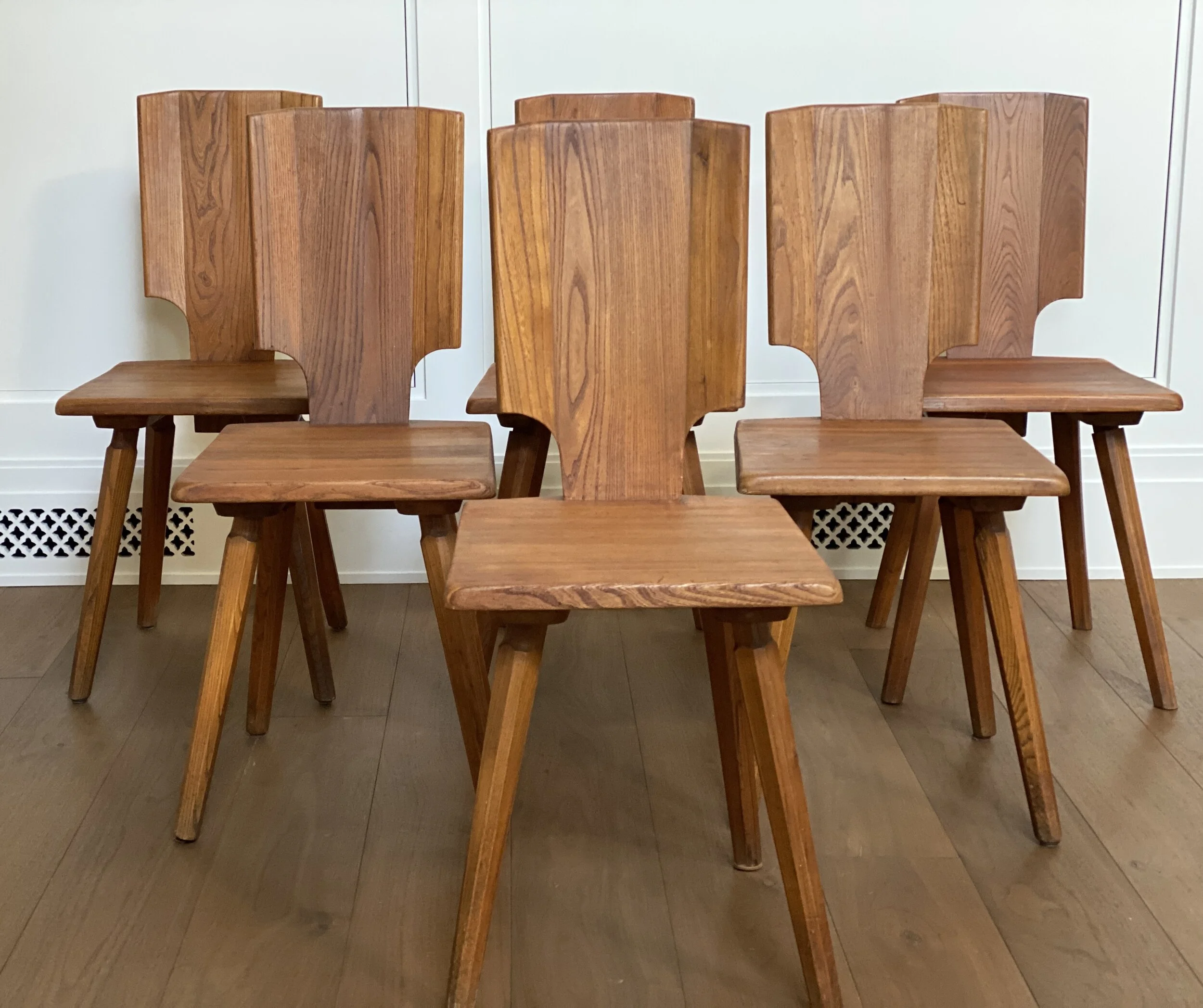 Set of Six Pierre Chapo S28 Chairs in Elm, c. 1975 Original Version with Single Screw