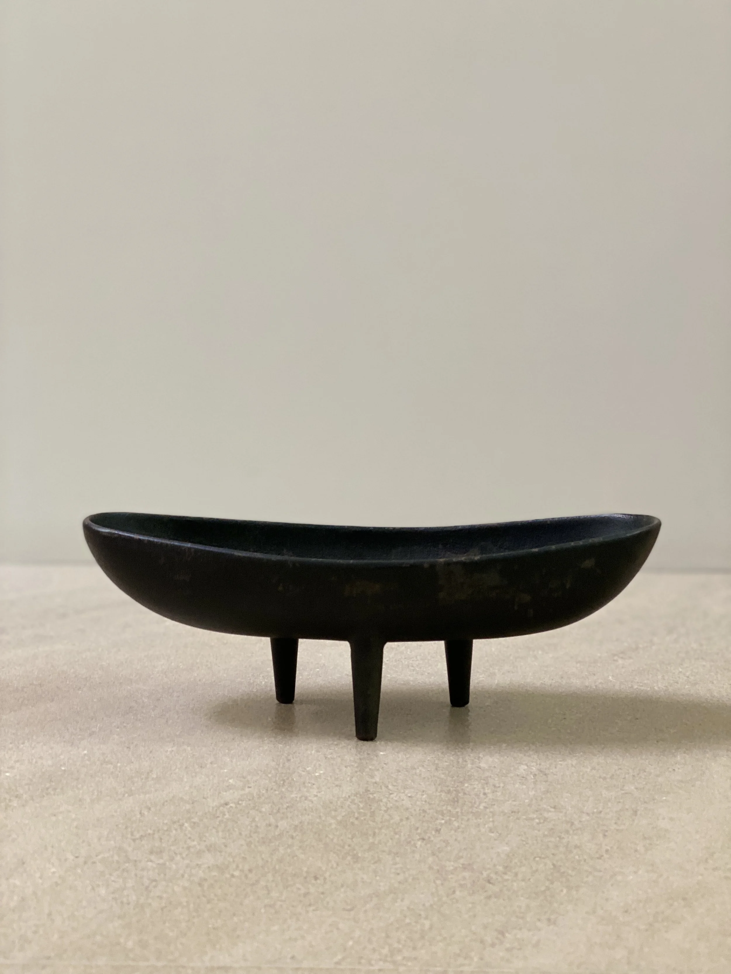 Midcentury Japanese Ikebana 10 3/4 x 4 1/4 x 3 3/4 inches tall