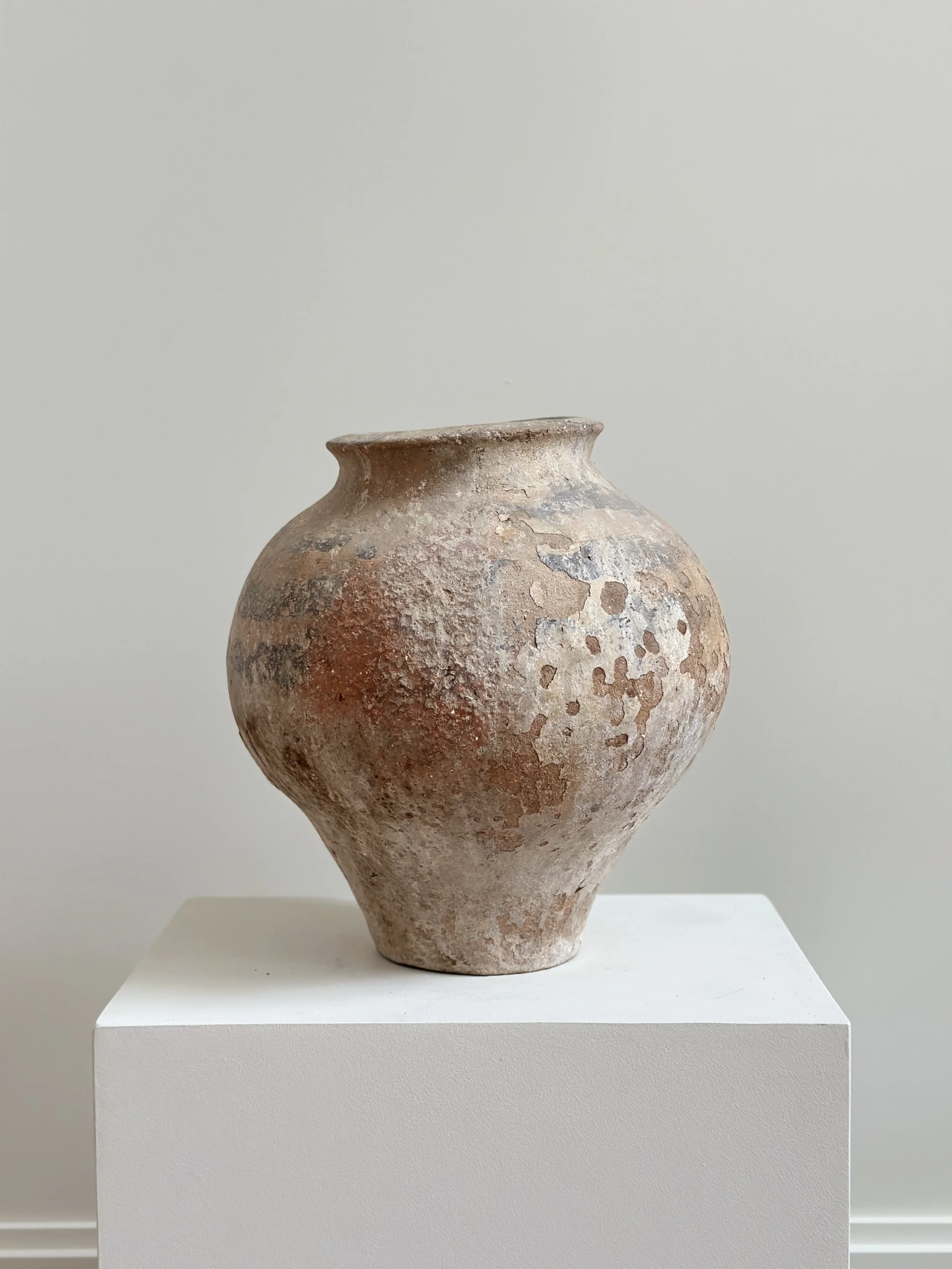 Pastel Spanish Pot with Beautiful Patina, 19th Century