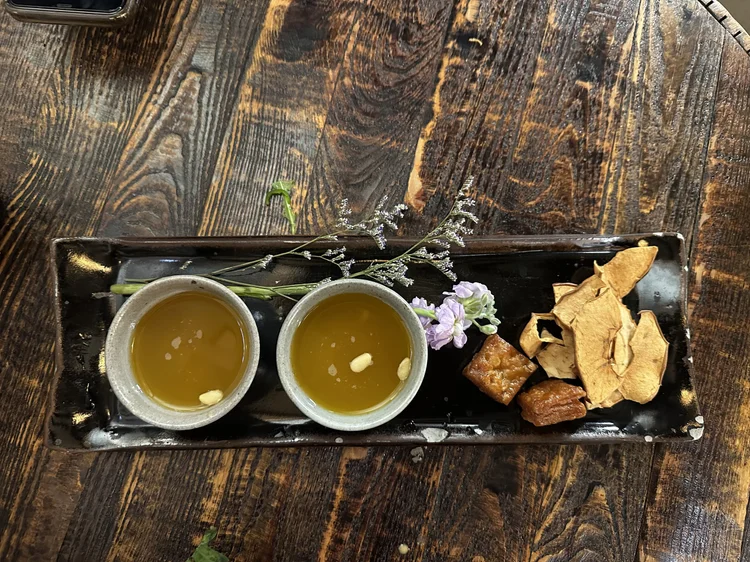 Korean tea and traditional sweets