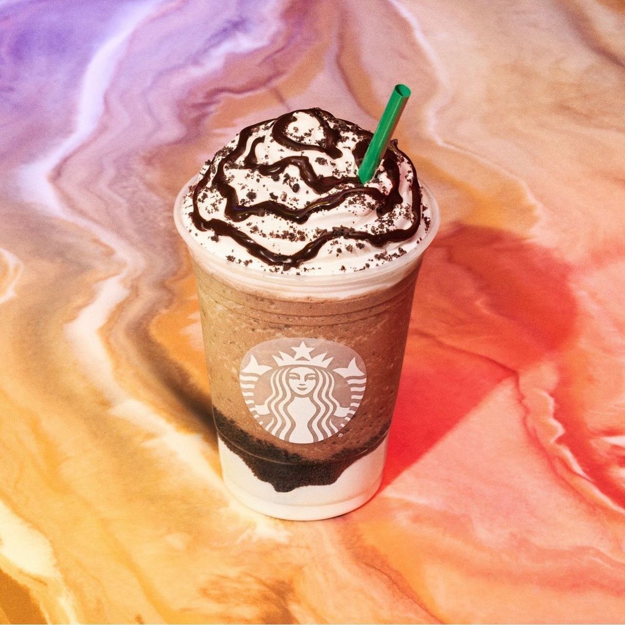 Mesmerizing mocha. 😋 Mocha Cookie Crumble Frappuccino&reg; Drink​. Have you tried it yet at the Brookhaven Village Starbucks? 

#brookhavenvillage #shopnorman 

📸 @starbucks