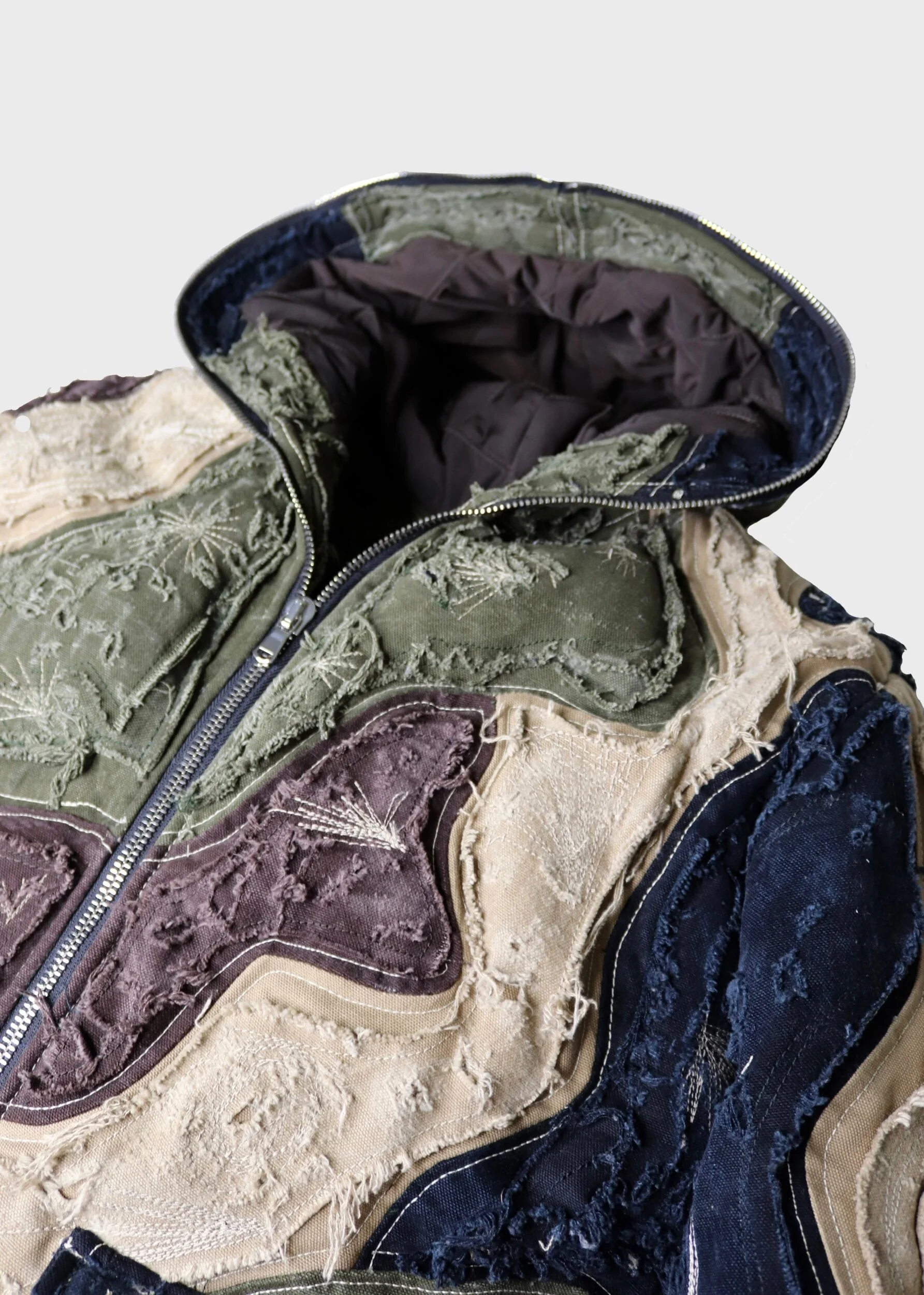 E7C482E4-BBB2-480A-AD64-8D978D4859C0