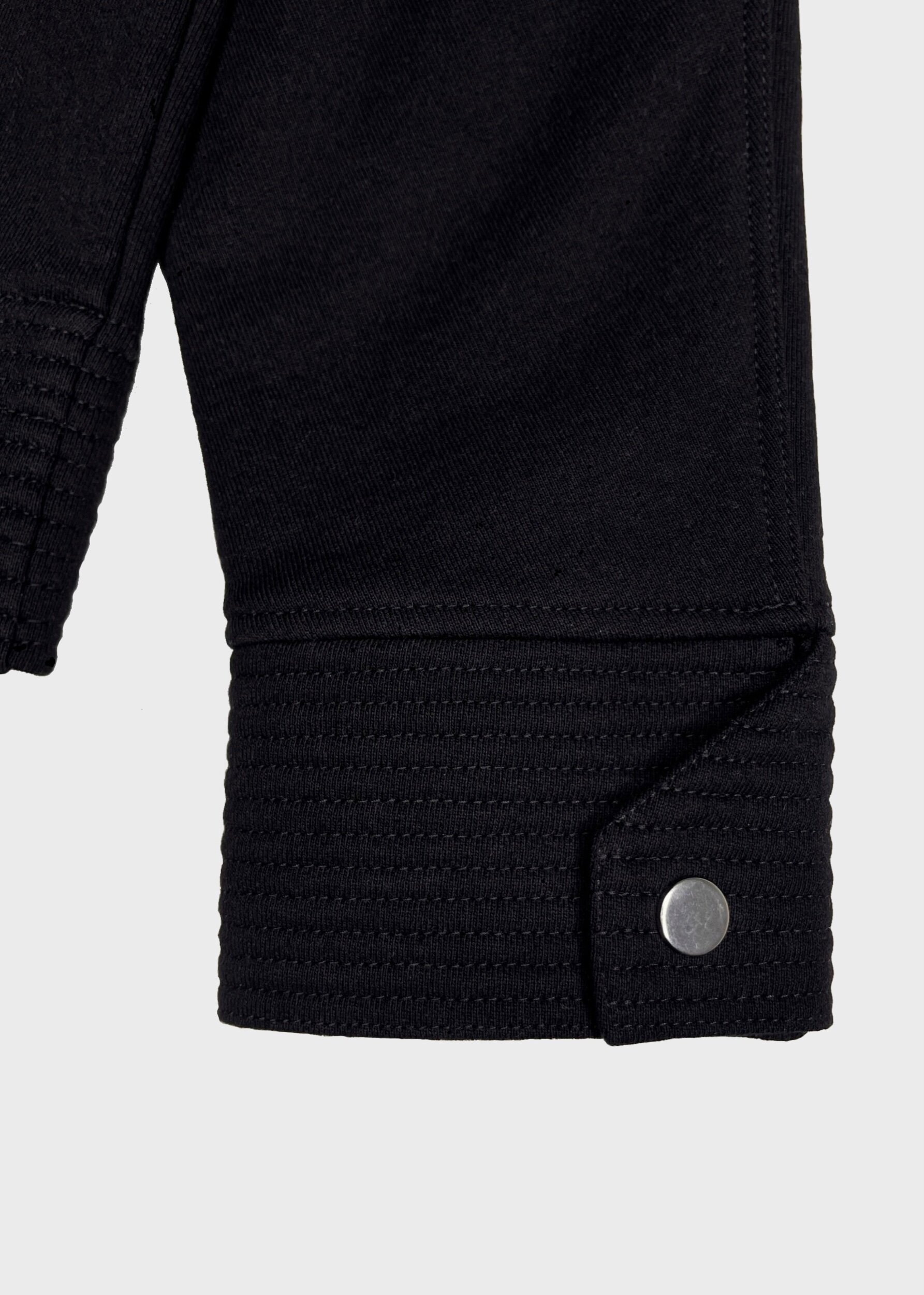 A9778113-CC95-4A39-99D7-34F4E19FA197