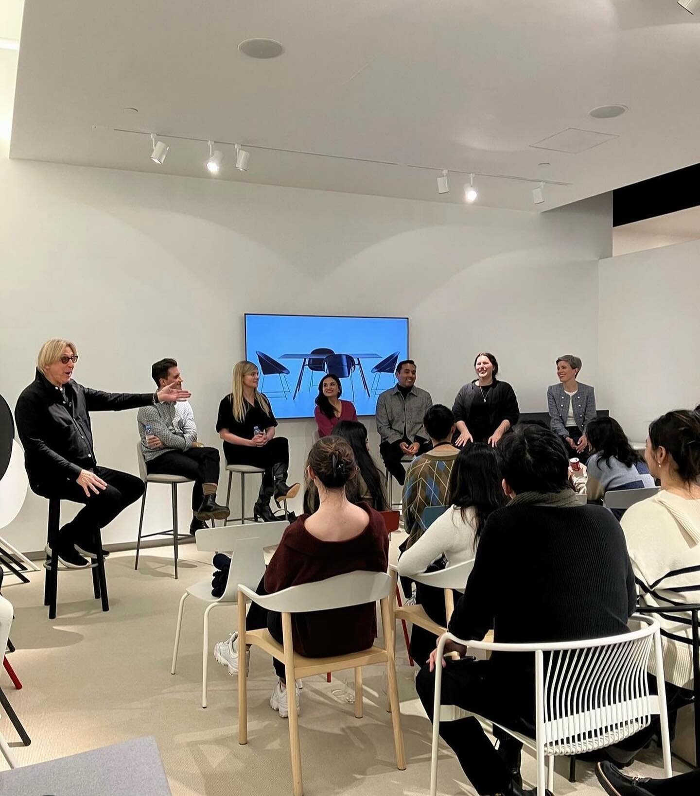 When the alma mater beckons 👩&zwj;🎓✨
Such a fun night, being on the panel to encourage Pratt students at the annual Paths from Pratt event hosted by @bdesignny . I enjoyed meeting the students, learning about them and sharing my experiences#pathsfr