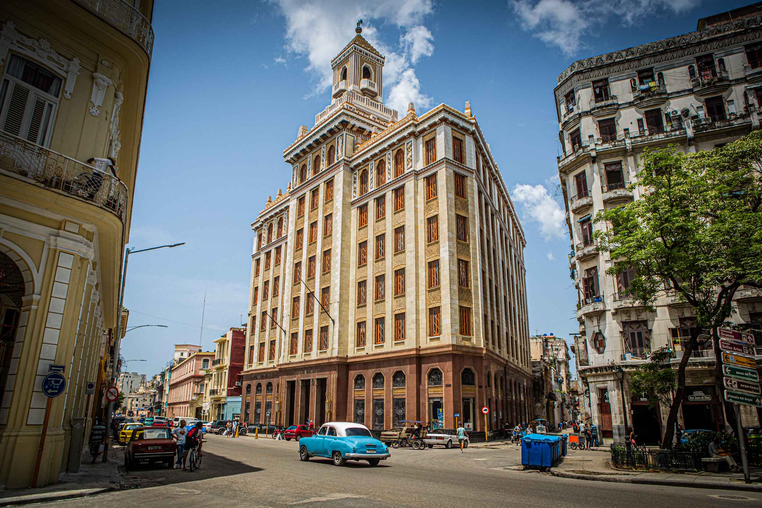 Edificio Bacardí Building