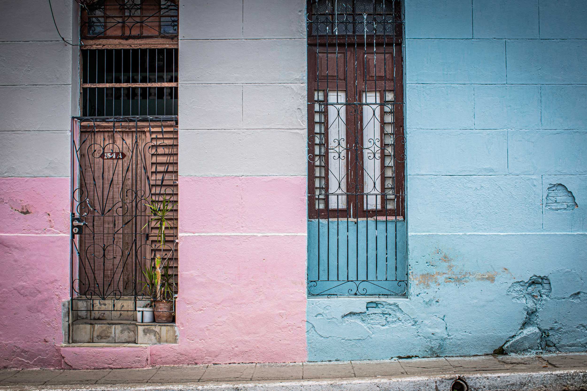 Contrasts of Cuba 005