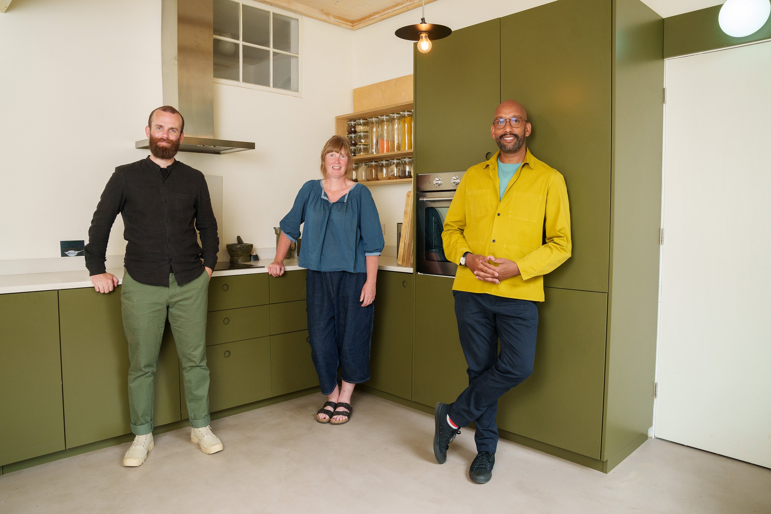  Norwich Garden Studio owners with Damion Burrows  Fremantle UK / Channel 4 