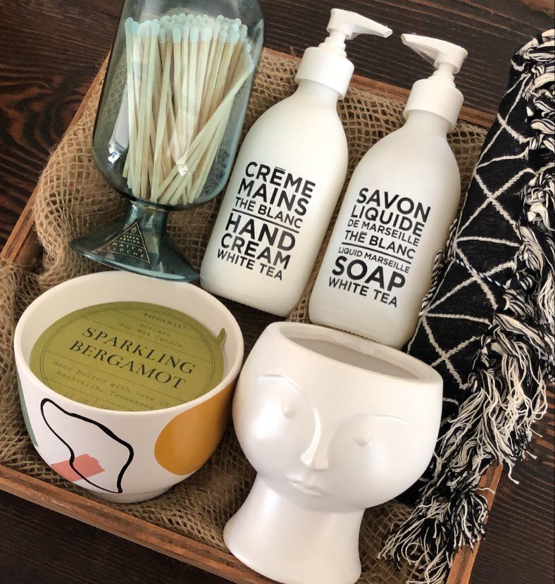  Clover Silverlake's Self-Care Boxes for Mama