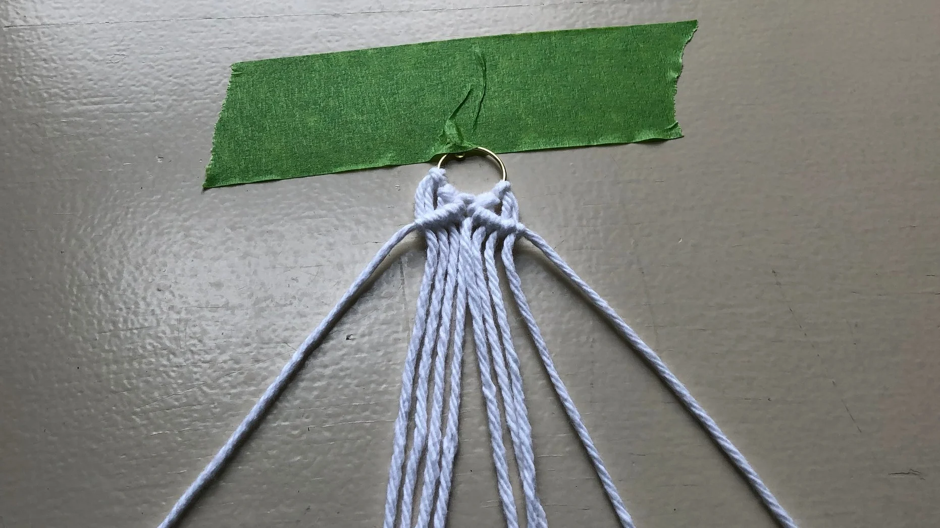 Both the left and right diagonal complete with double half hitch knots