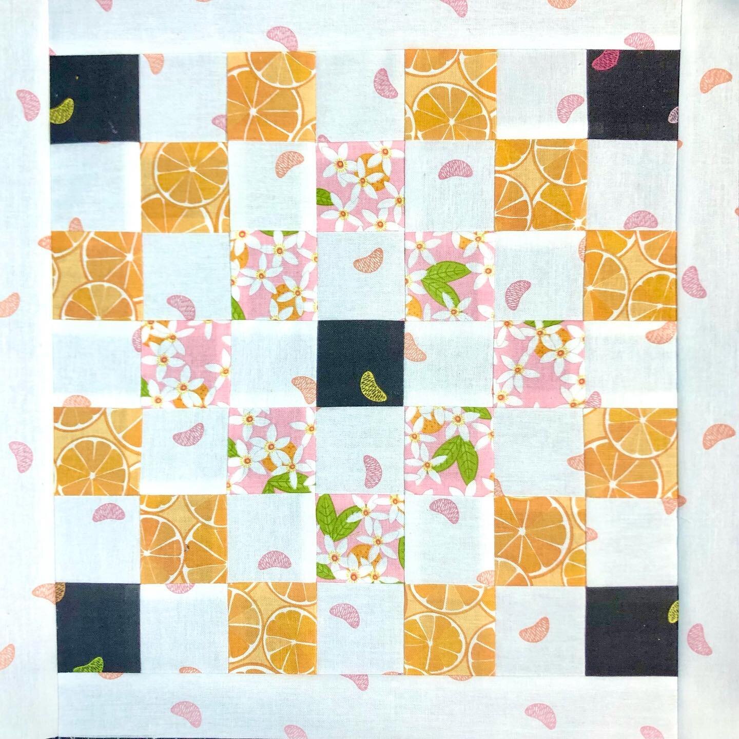 It&rsquo;s Sew Along Day!  Yay!
Head over to my blog (link in bio) to get going on Week 3 of the Gracious Grove Sew Along. #graciousgrovesewalong #jillilystudio #rileyblakedesigns #sewalongs  #piecing #quiltsofinstagram  #quiltblocks