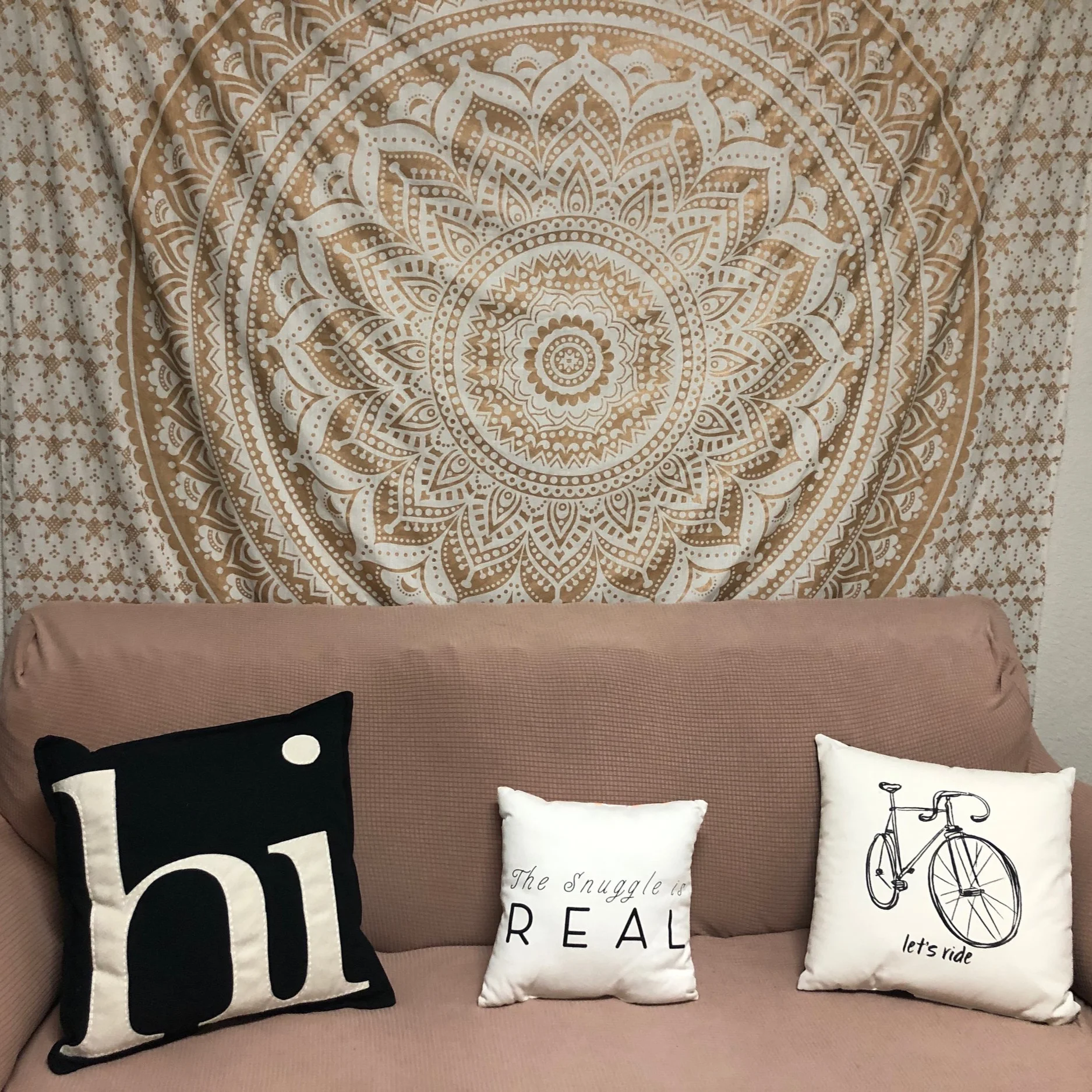 Decorating Your Dorm on a College Budget