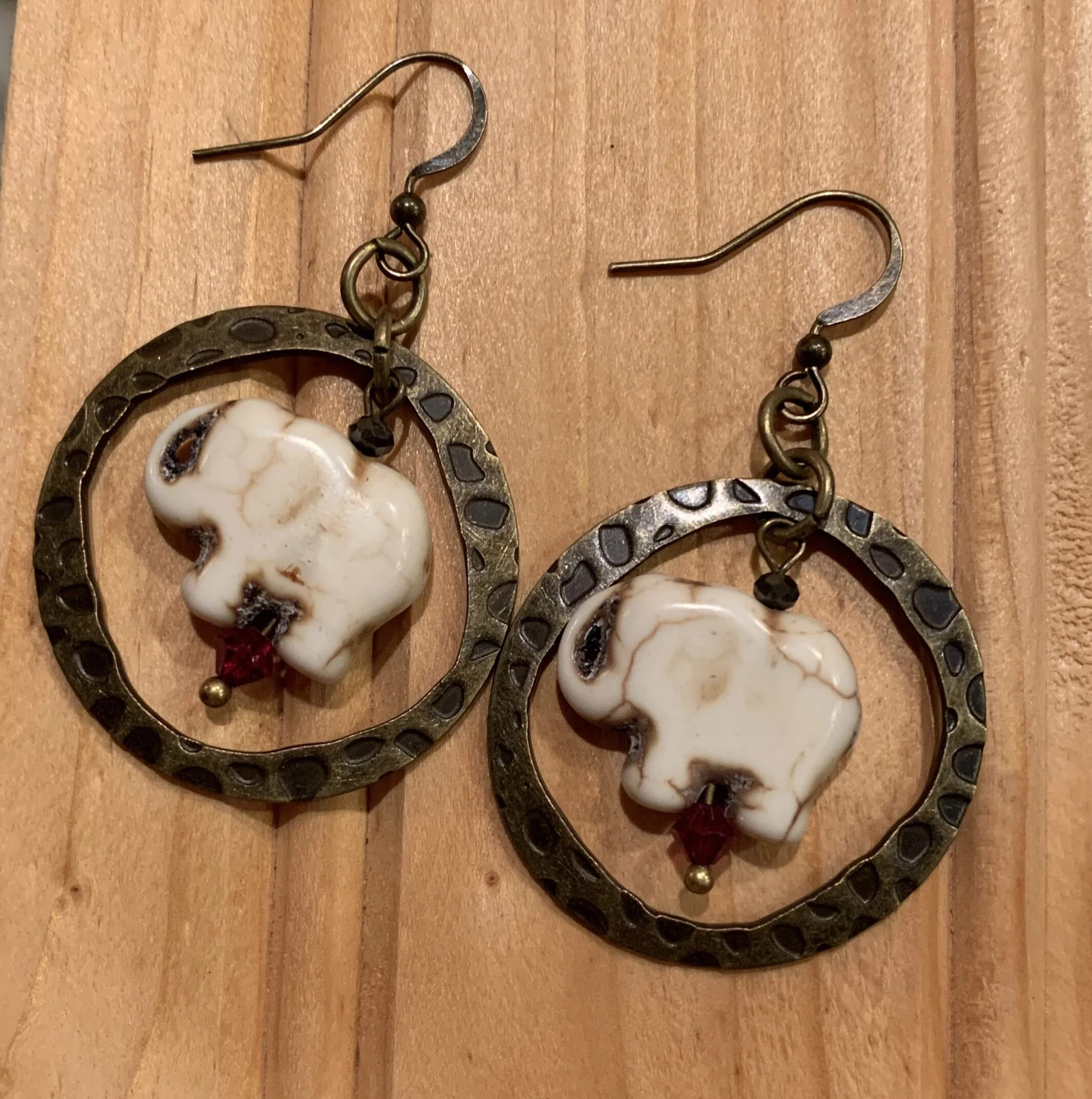 TribeVibe - Natural Stone Elephant Earrings (Red) 