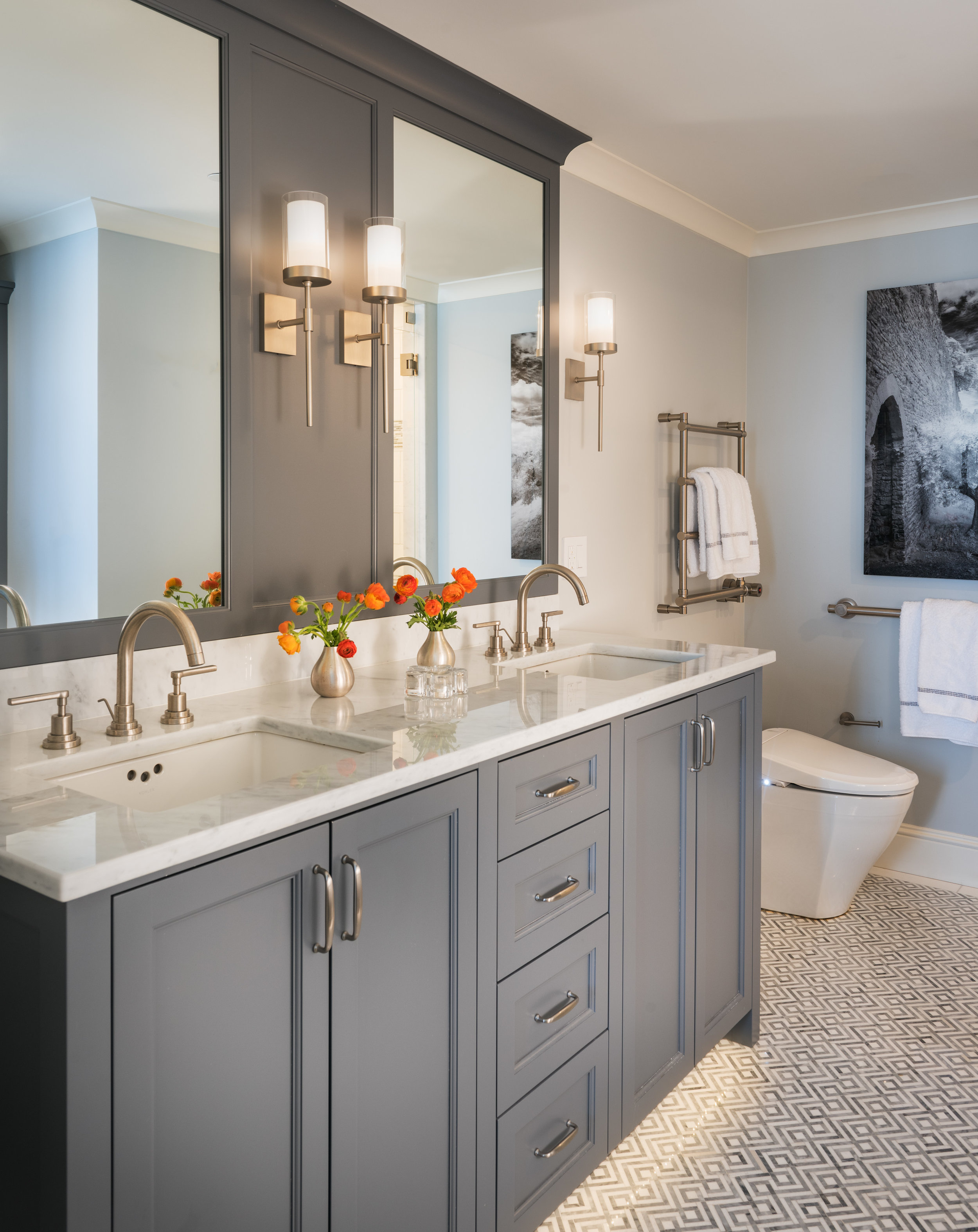 7-master bath.jpg