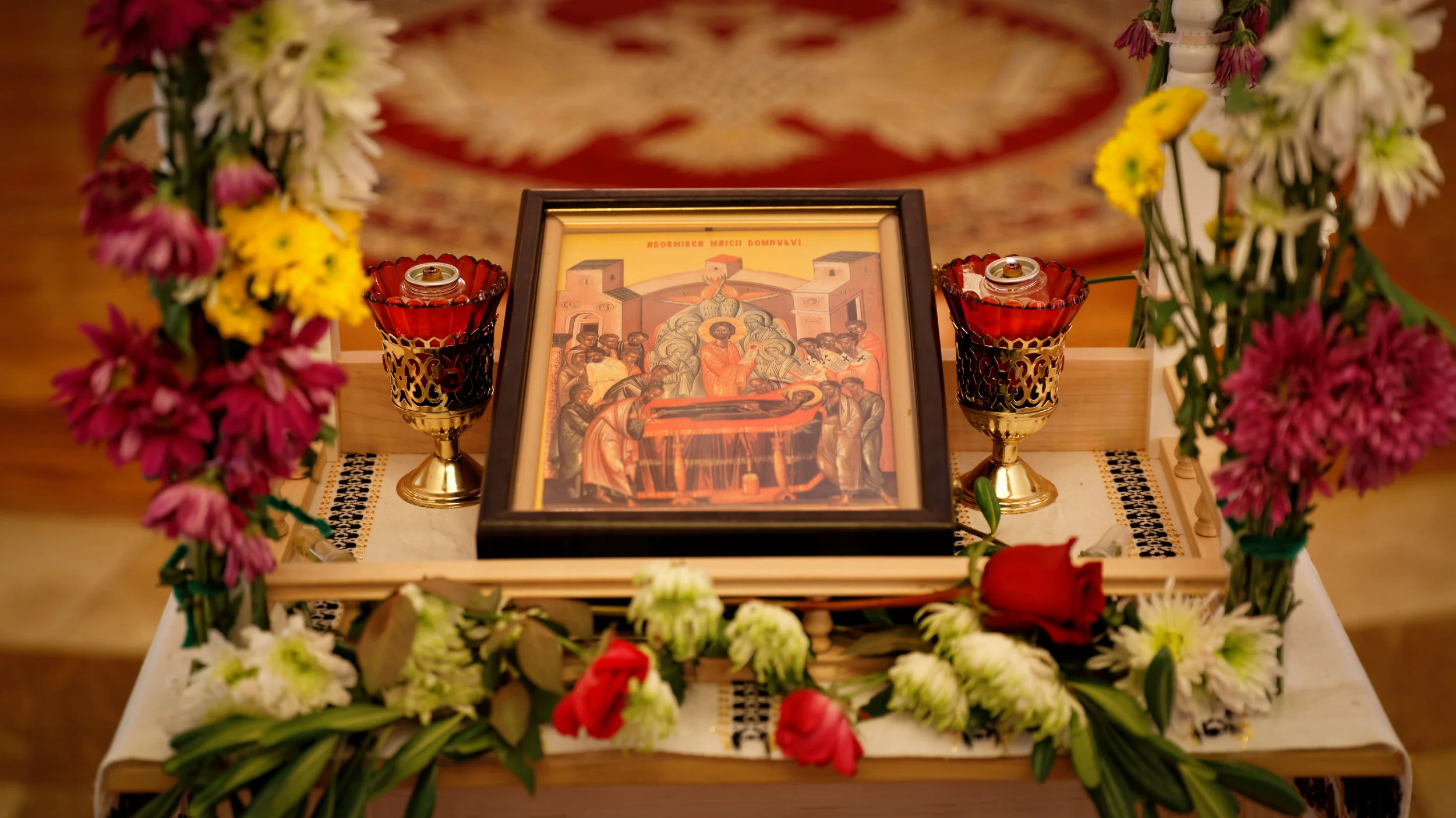 Sf. Liturghie a Adormirii  Maicii Domnului