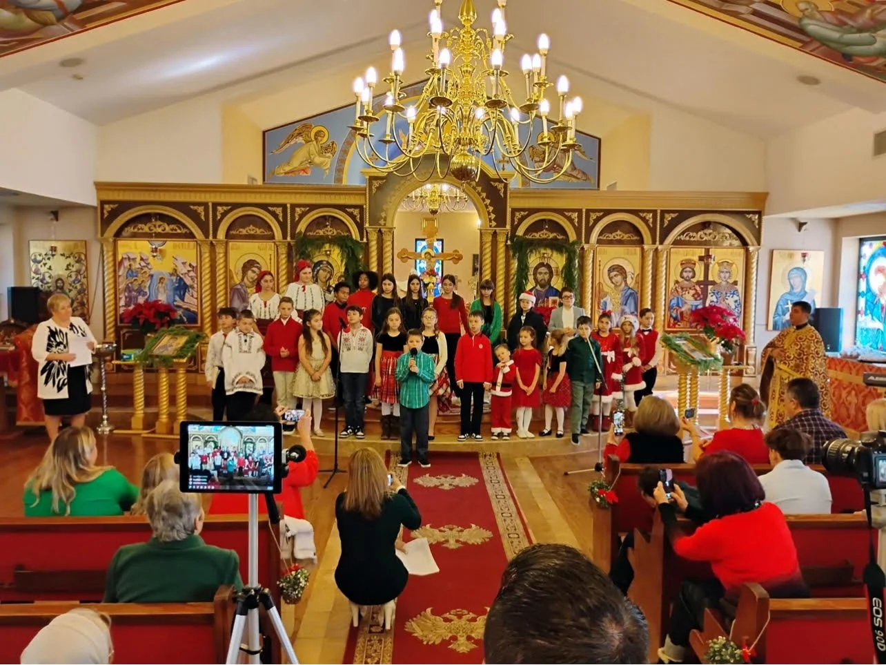 Concert Colinde și Cadouri de la Moș Crăciun 