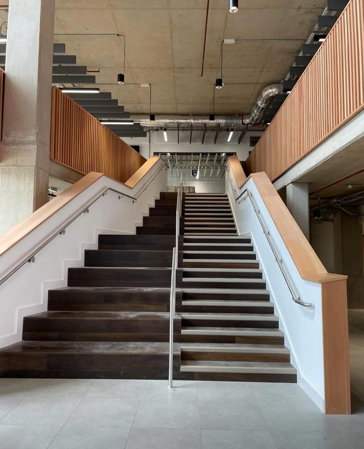 #ntufilmmaking #newbuilding #newstudios #rooftopvibes #digitaldesign #digitalarts #virtualproduction #virtualstudios #arristudio #motioncapture #gamedesign #film #editsuites #postproduction