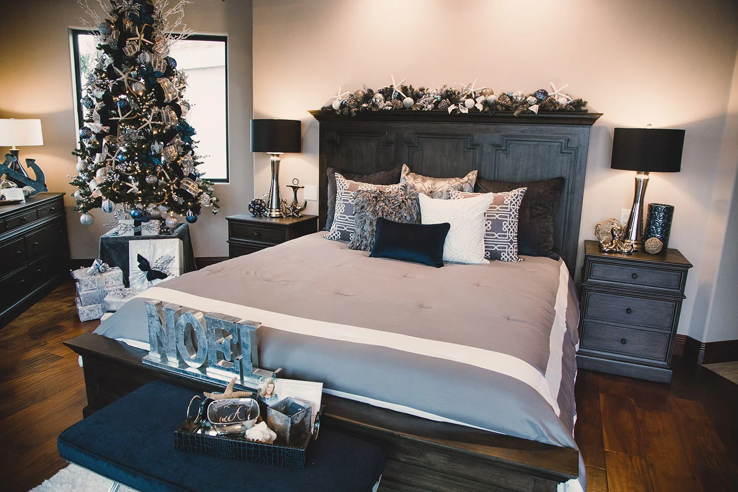 Holiday-Interior-Design-Orange-County-13.jpg