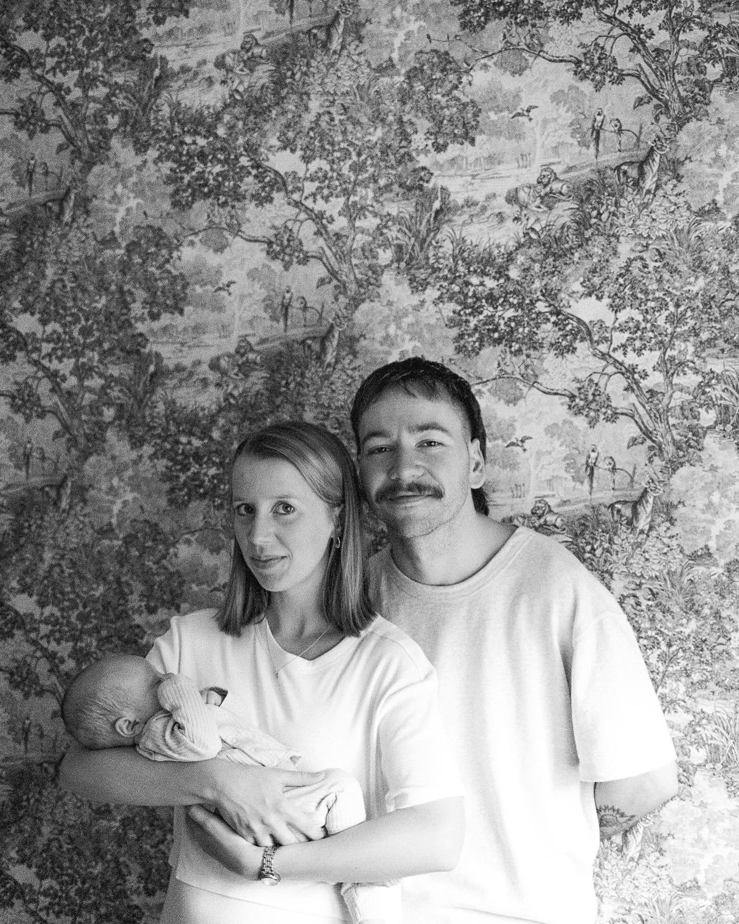 These two made a baby boy named Leon and he is just so squeezable 💘🥹