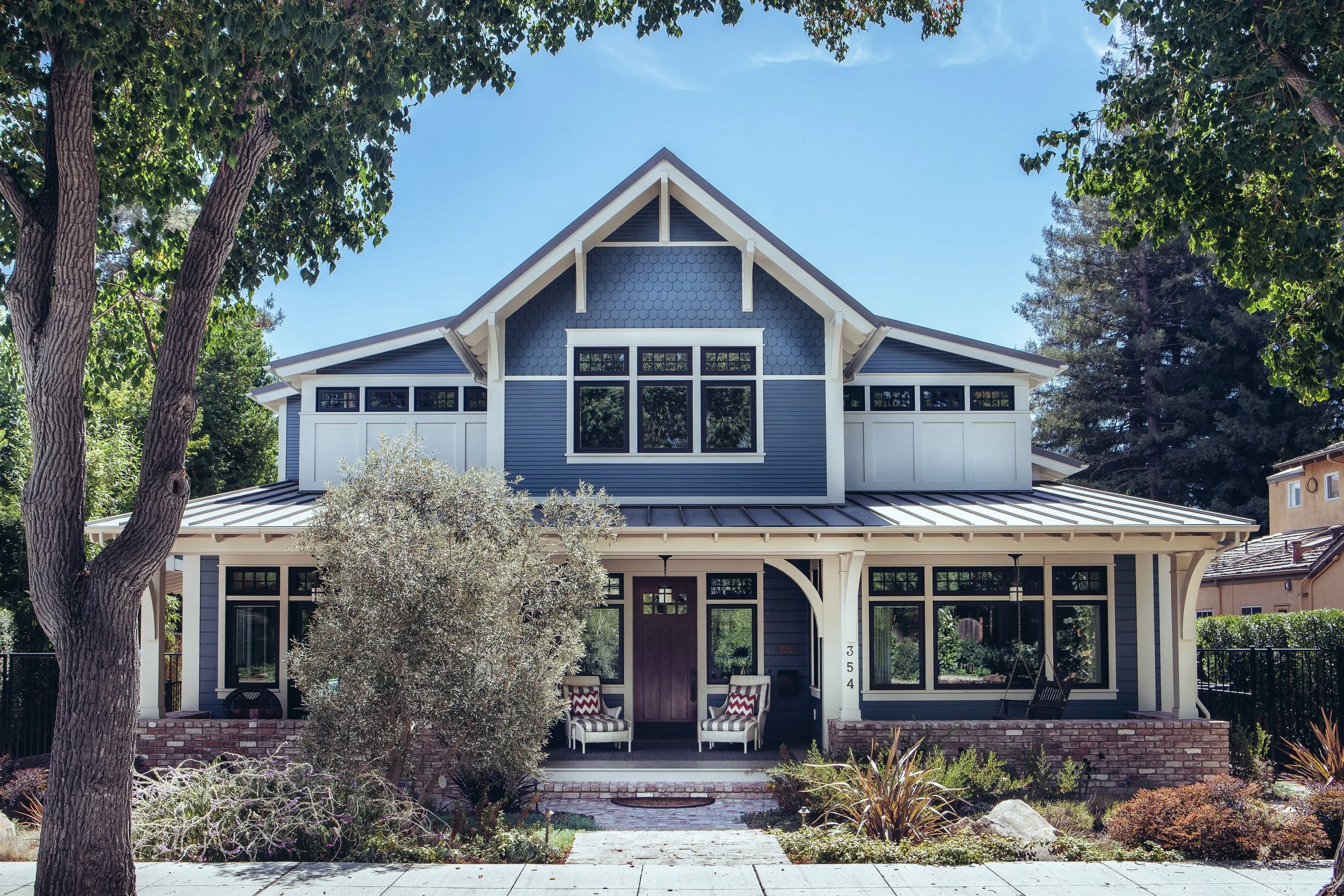  A Net-Zero and “Passive House” new custom residence in Palo Alto, California.   Project Architect: Danielle Wyss (while in association with FGY Architects)   Image © Conroy + Tanzer Photography 