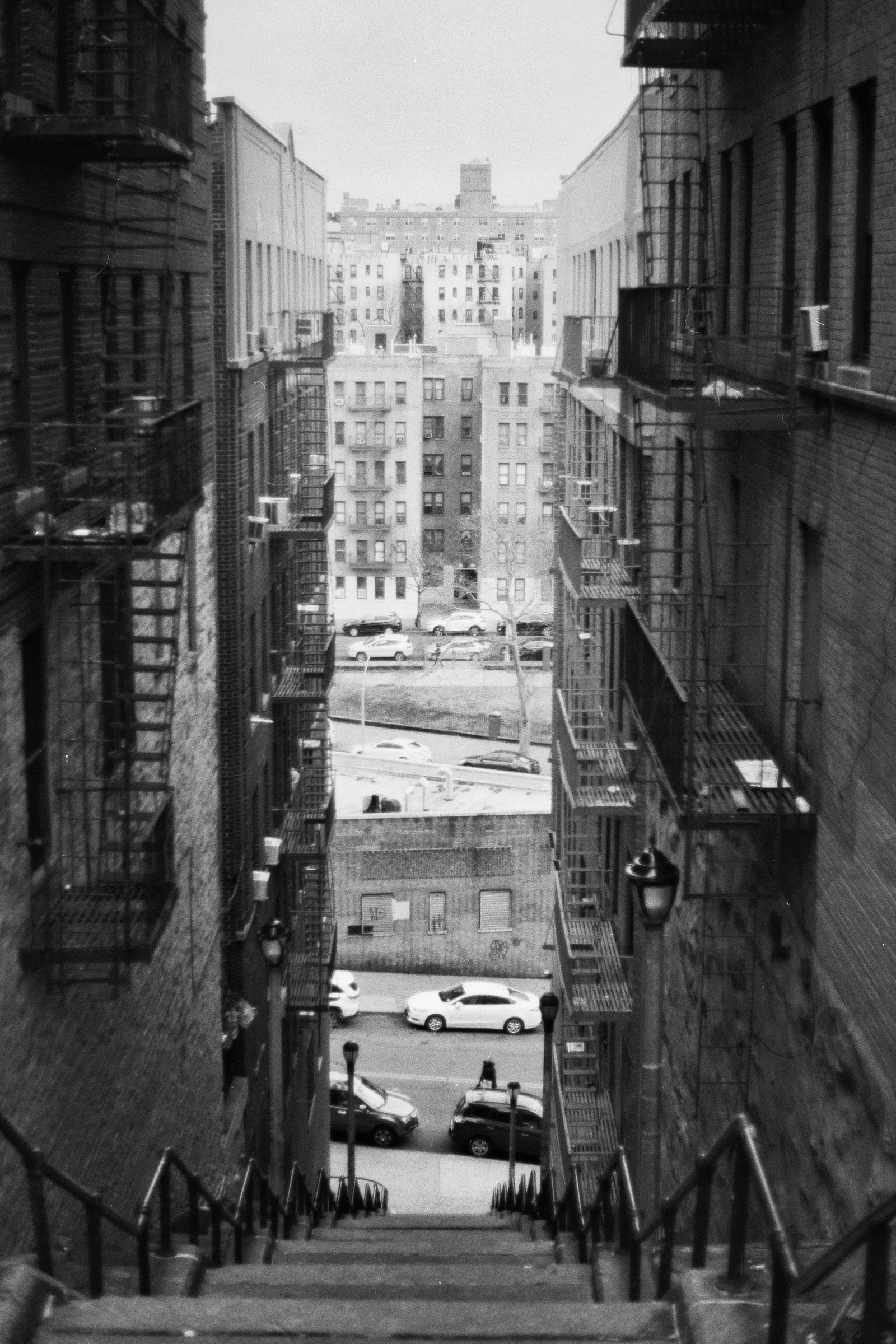 One of many staircases found between Highbridge’s hilly streets. The Bronx. Details : film, 35mm Ilford Delta 400. Pentax K1000. Fletcher Berryman, 2018.