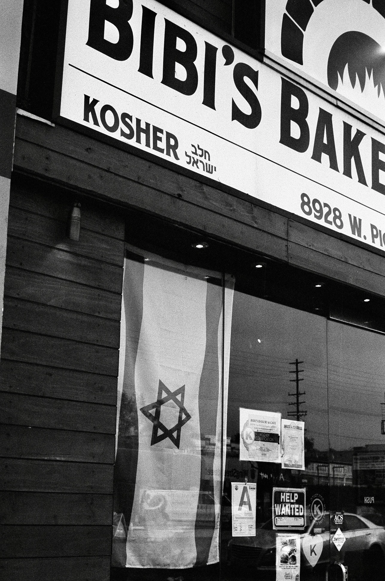 Bibi’s Bakery Cafe . Pico-Robertson, Los Angeles. Kodak Tri-X 400. Pentax K1000. Fletcher Berryman 2019.