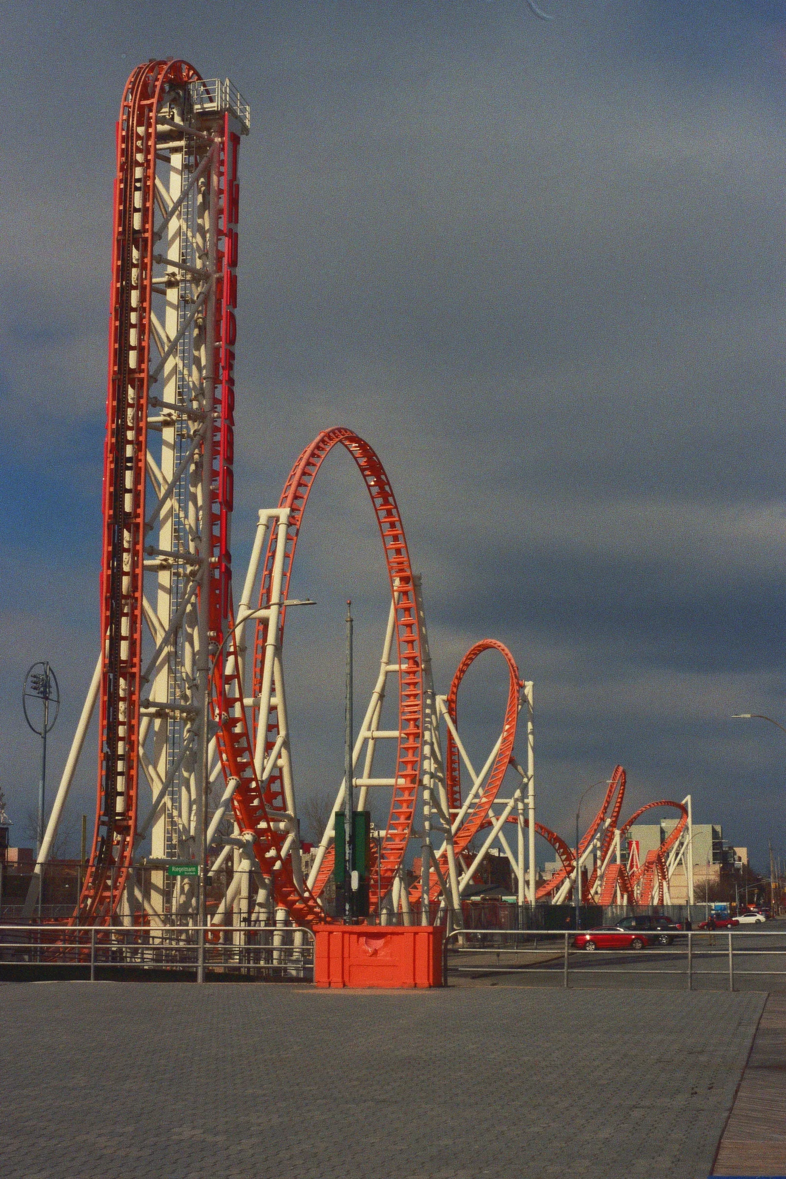 Coney Island. Kodak Ultra Max 400. Pentax K1000. Fletcher Berryman 2019.