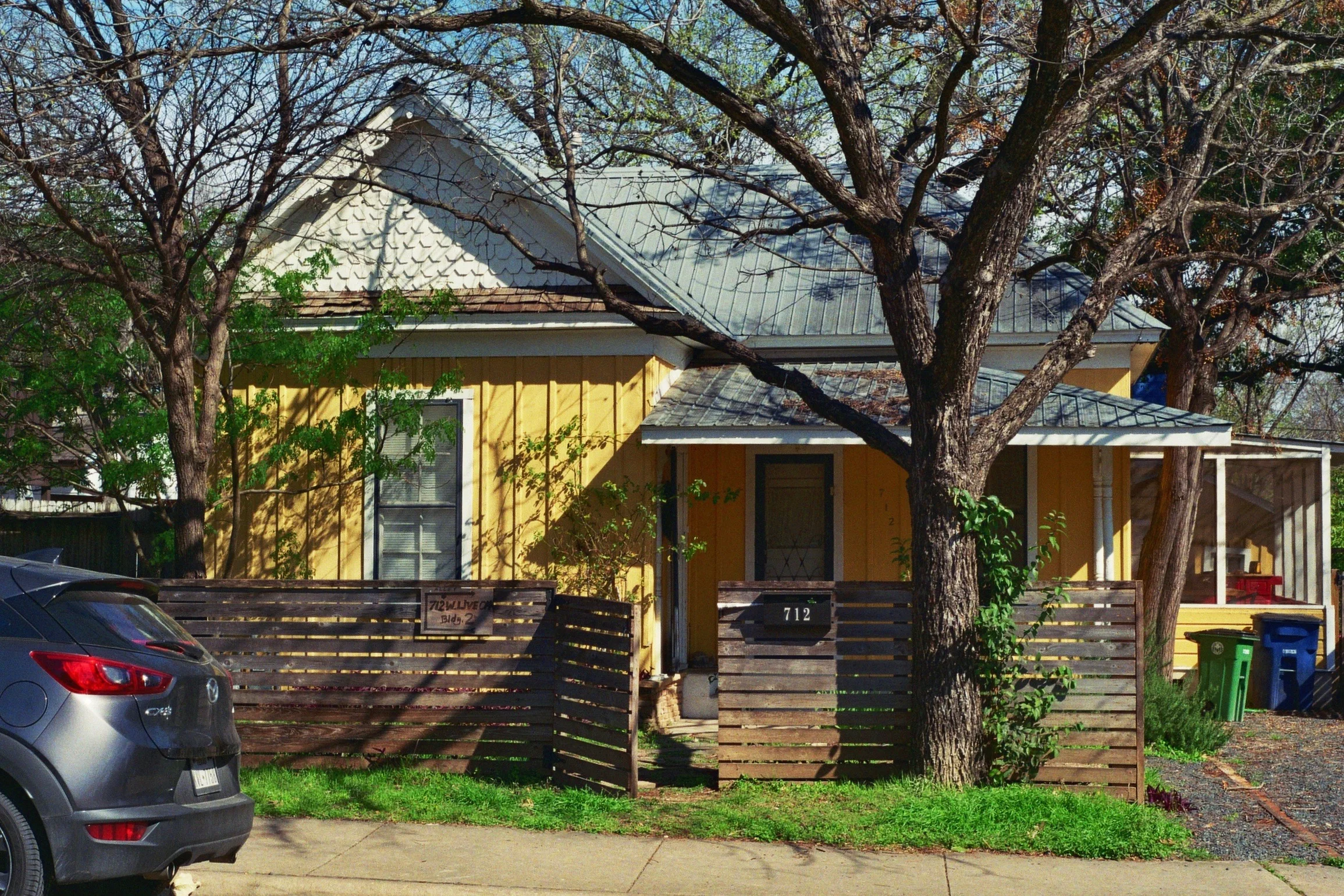 Bouldin. Austin, TX. Kodak Ultra Max 400. Pentax K1000. Fletcher Berryman 2019.