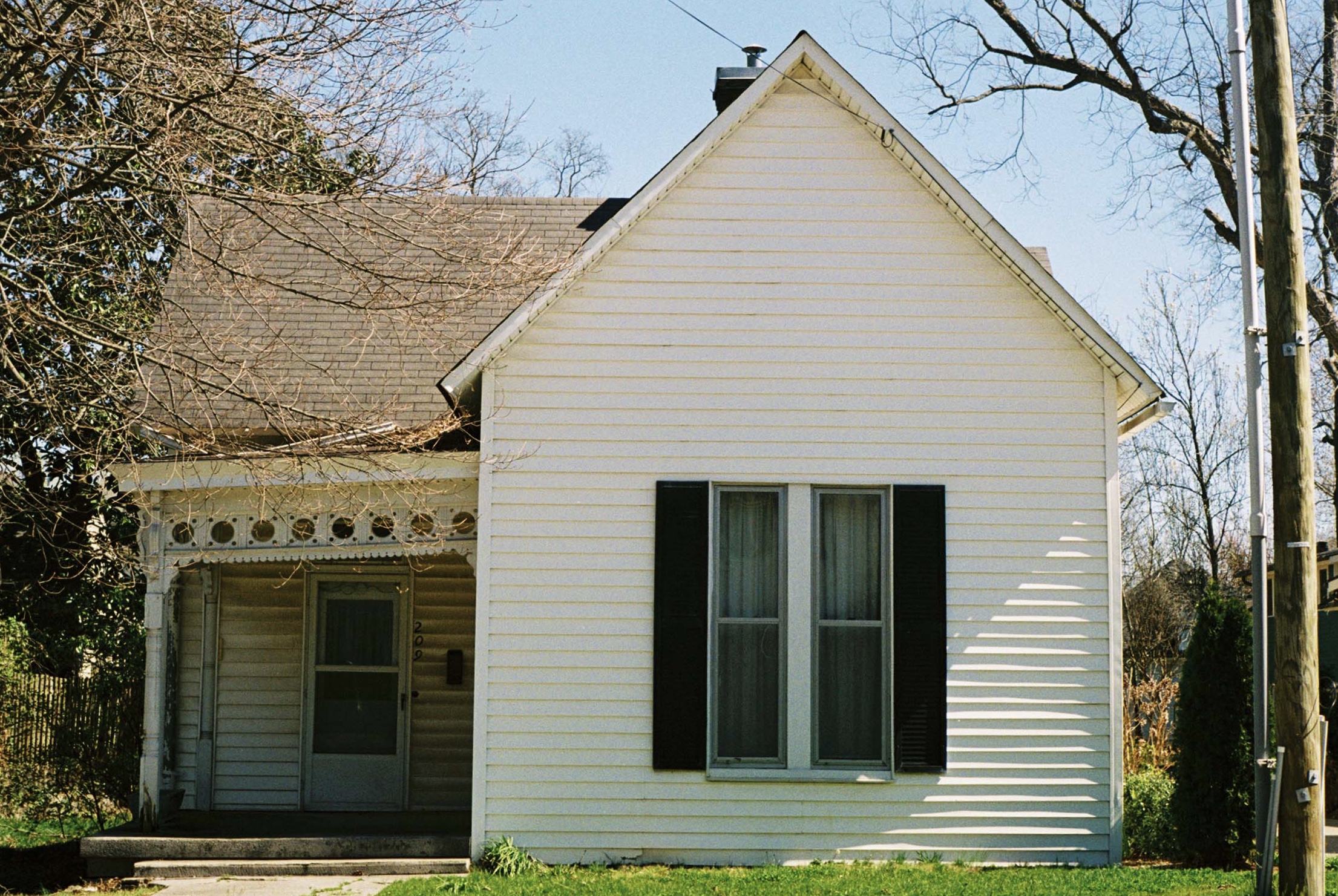 Franklin, Tennessee. Kodak Ultra Max 400. Pentax K1000. Fletcher Berryman 2019.