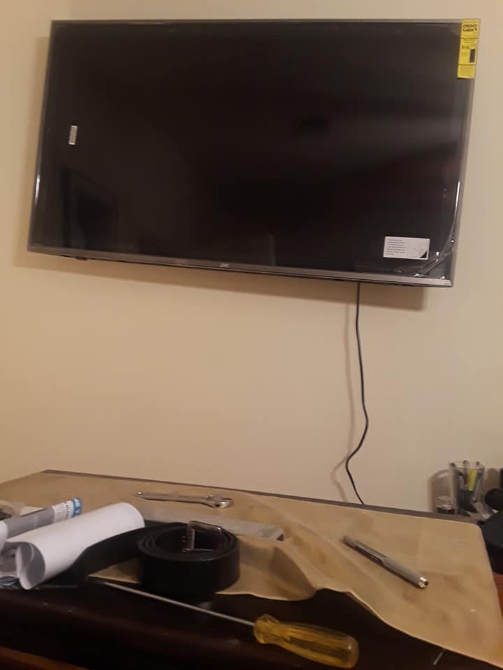 How Mounting a Television on my Wall Turned into a Failure