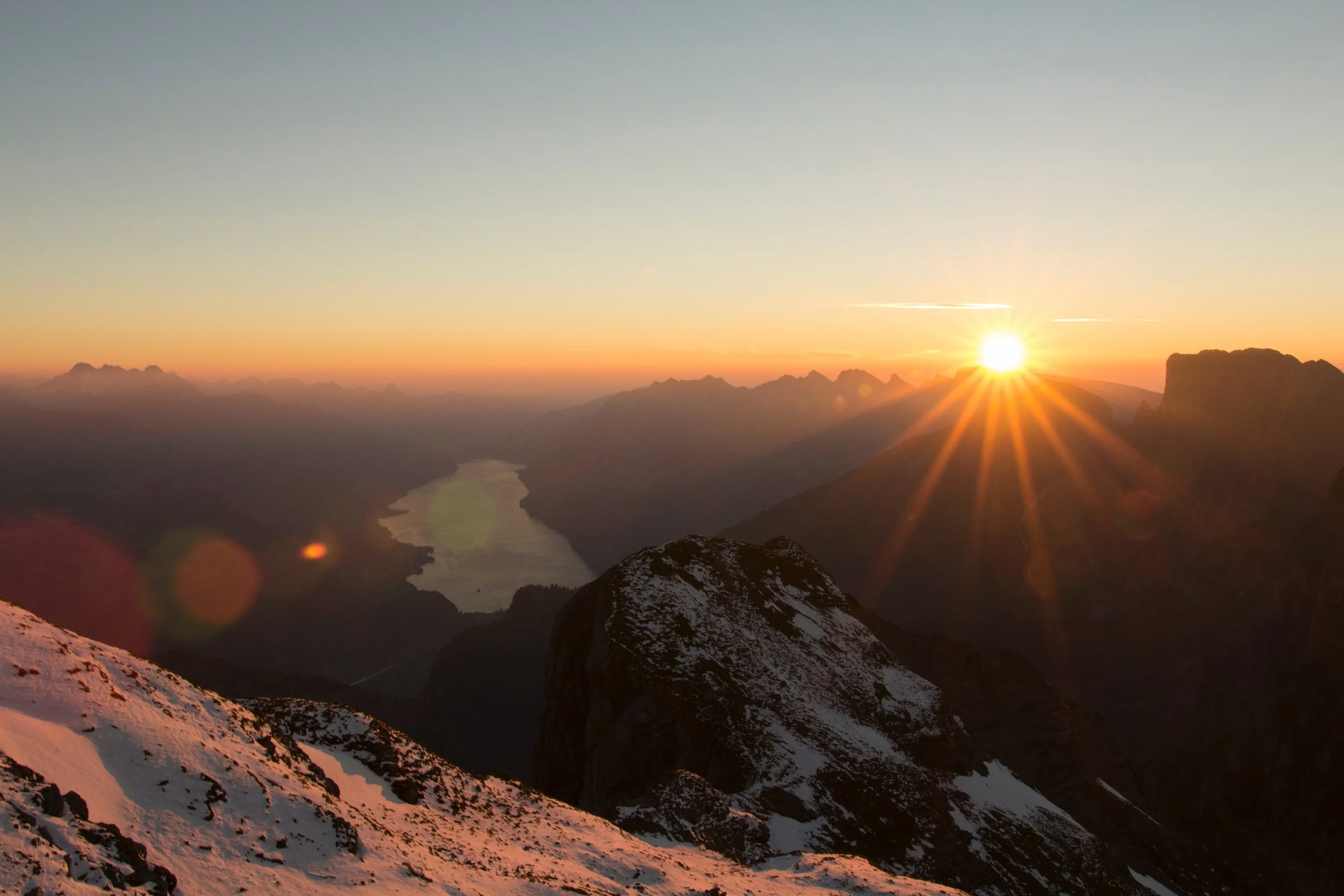 [Photo: Dario Gartmann on Unsplash]