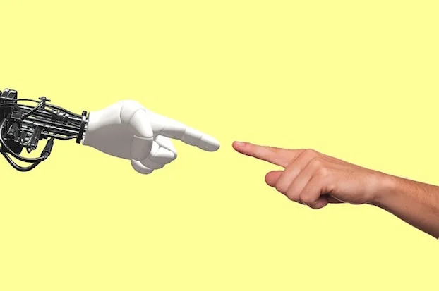 Newsrooms Must Learn How to Use AI: ‘Trust in Journalism is at Stake’
