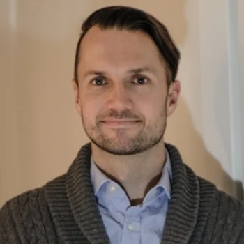 Dr. Tristan Snider