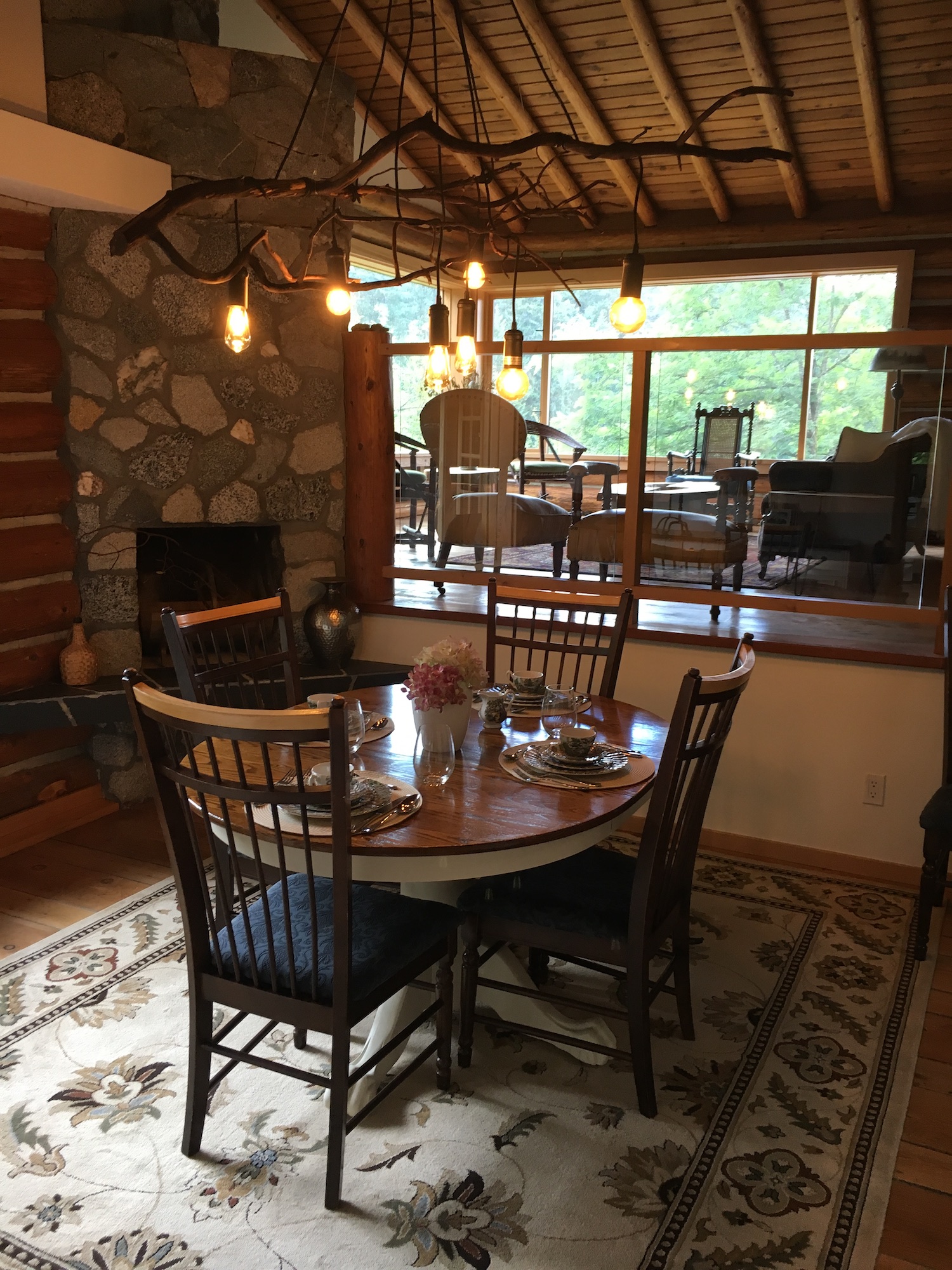 dining room.jpg