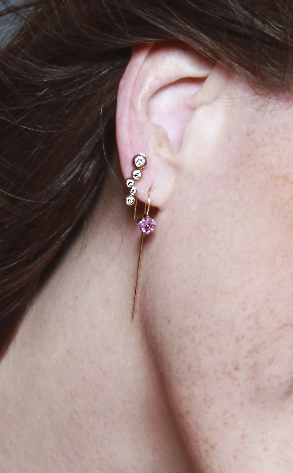 Pink_sapphire_plaza_ears_close-up.jpg