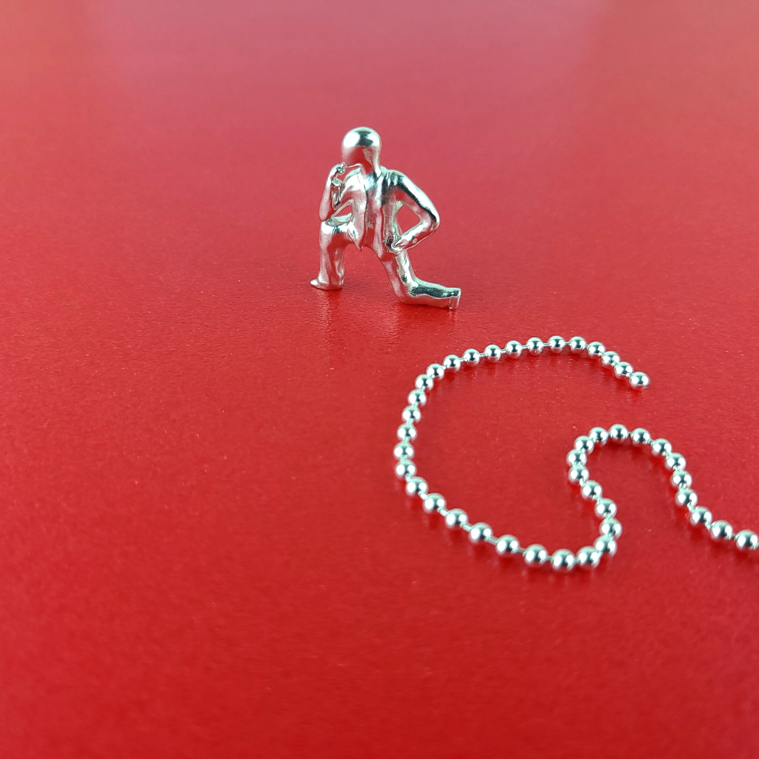 Pieces Gyalis Sculpture Pendant with Chain