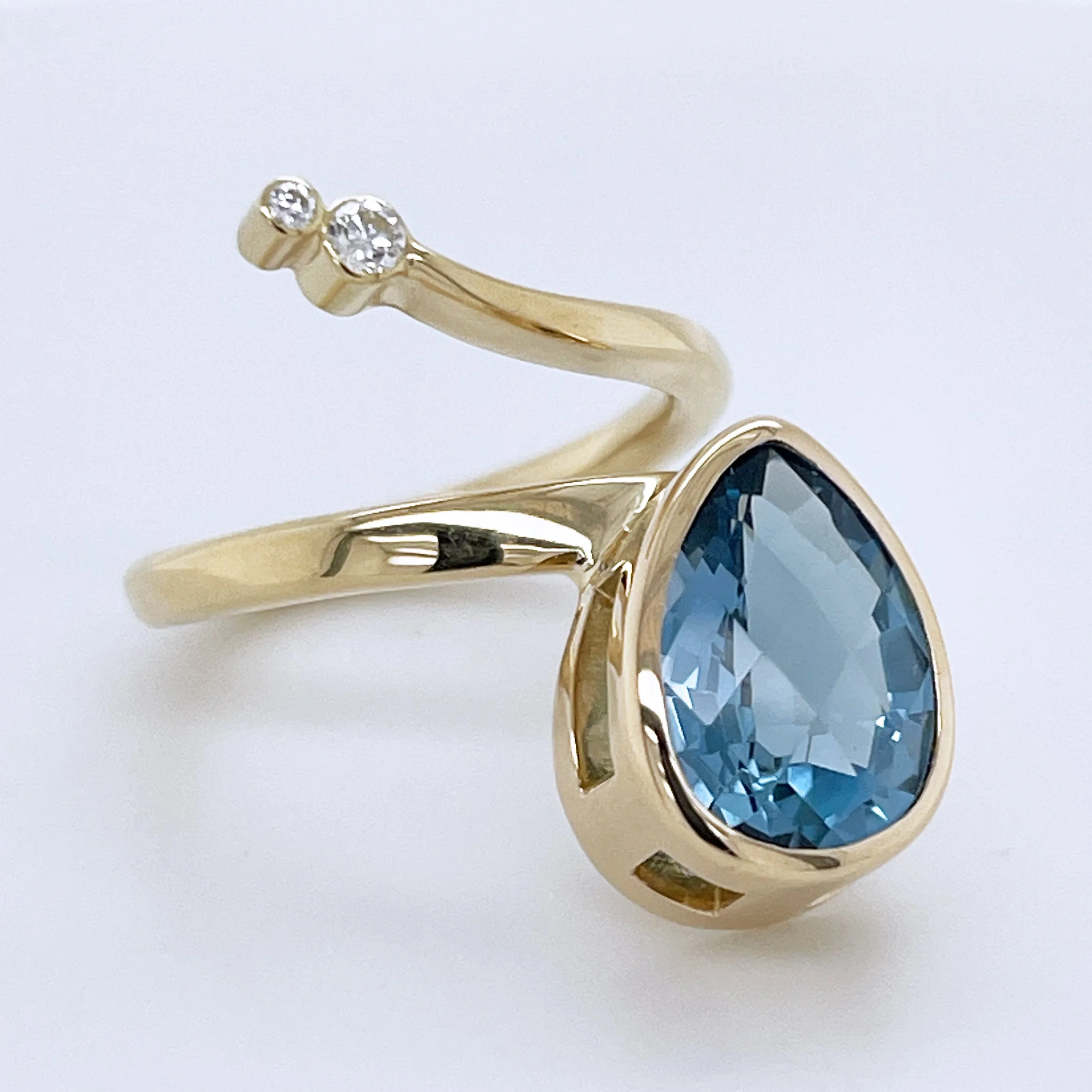 WrapRing18K_BlueTopaz2.JPG