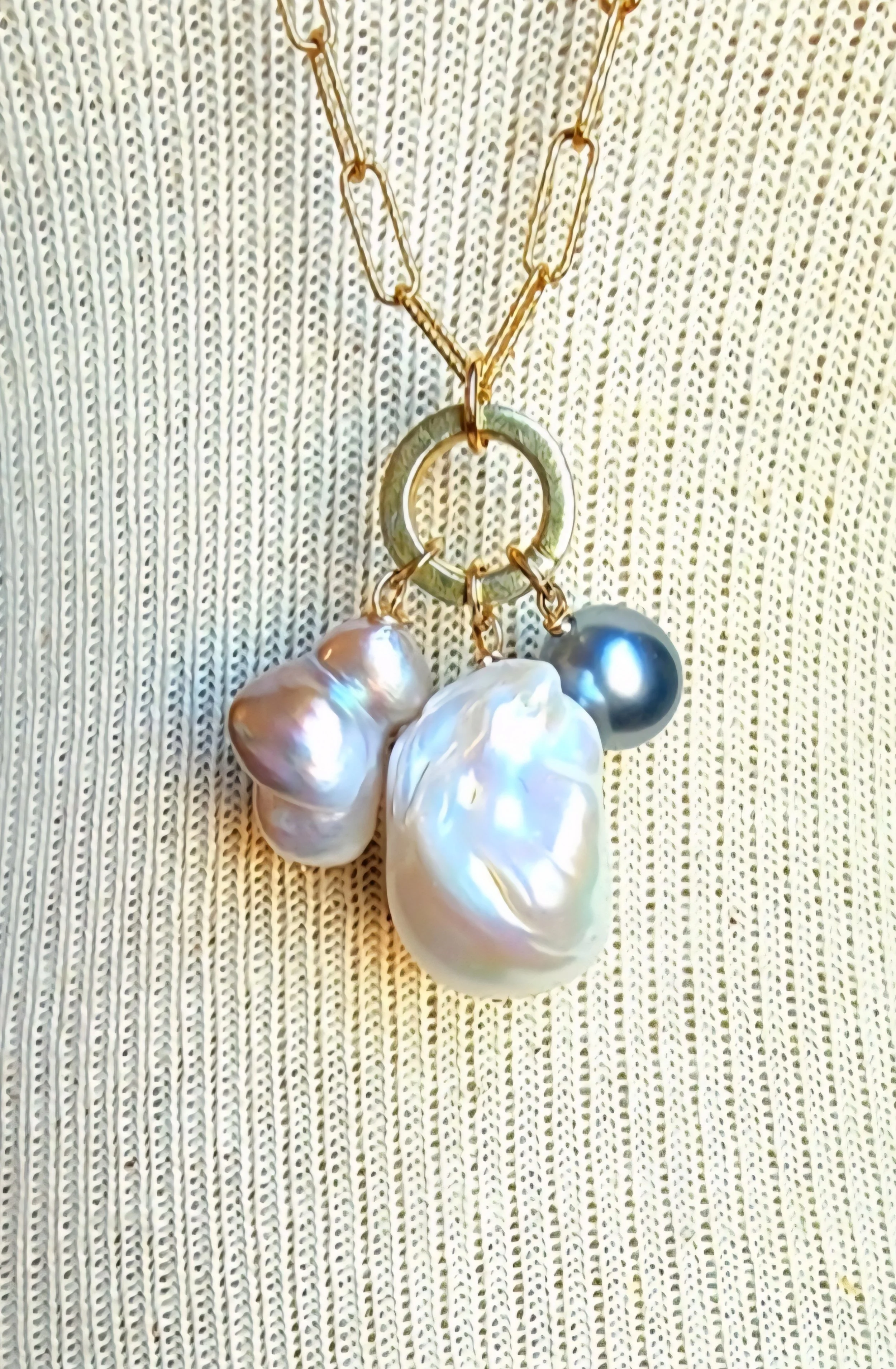 PearlMagicNecklace#2.jpg