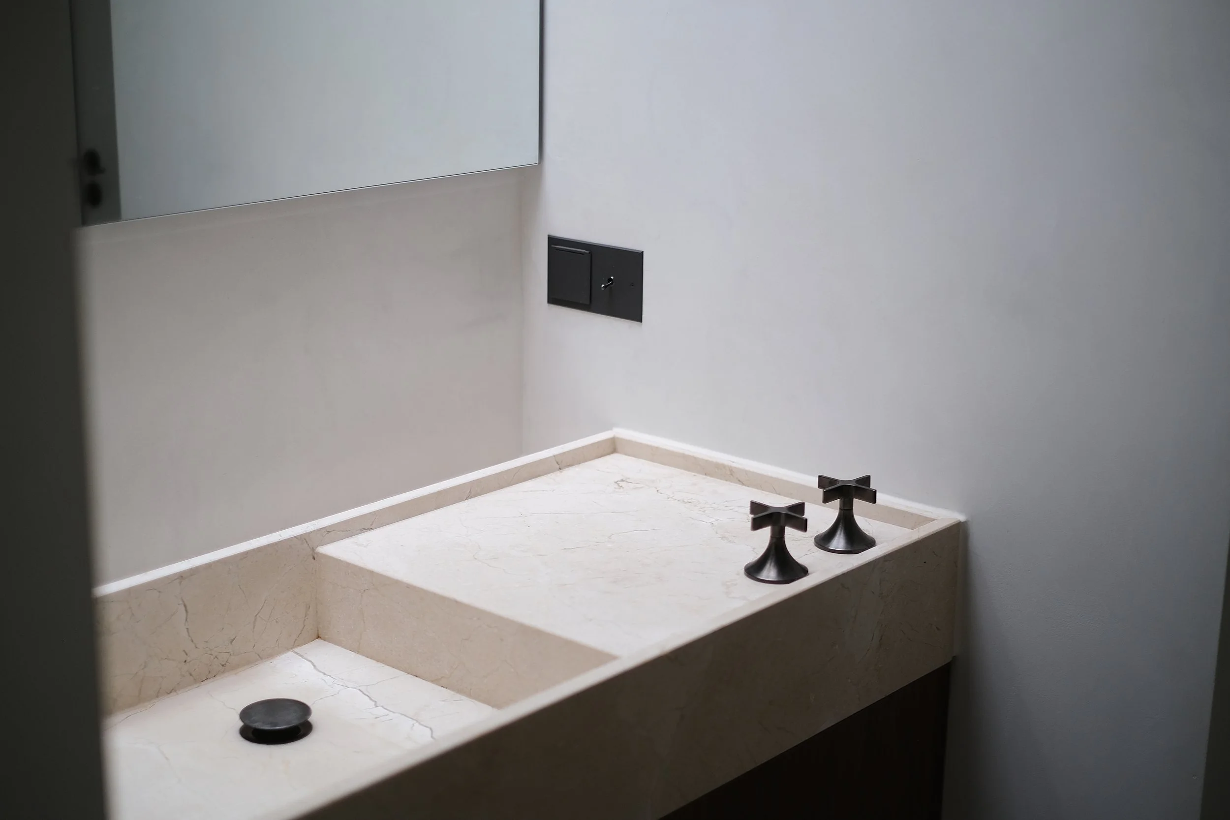 Atelier Lambrinos Interior Amsterdam Marnix-02.jpeg