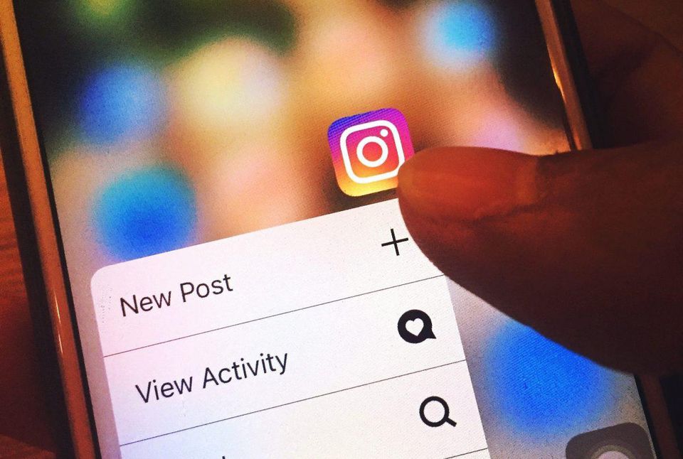 Cannabis in the Social Media World OMKAR PATYANE FROM PEXELS