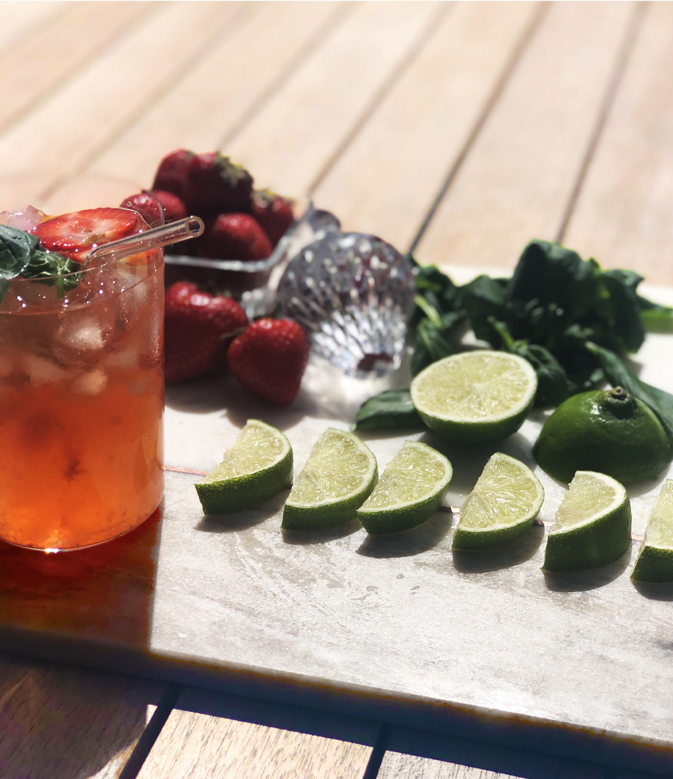 STRAWBERRY SPRITZ - MAIN.png