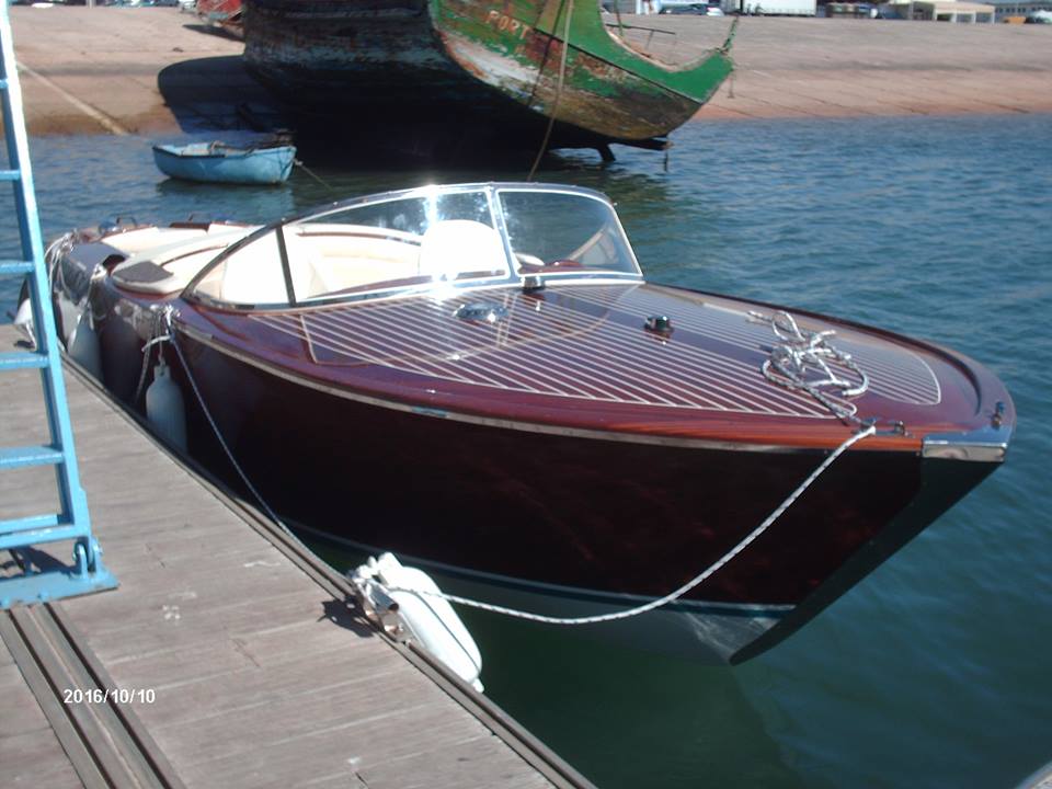 Riva Aquarama replica boat plans — Classic Wooden Boat Plans