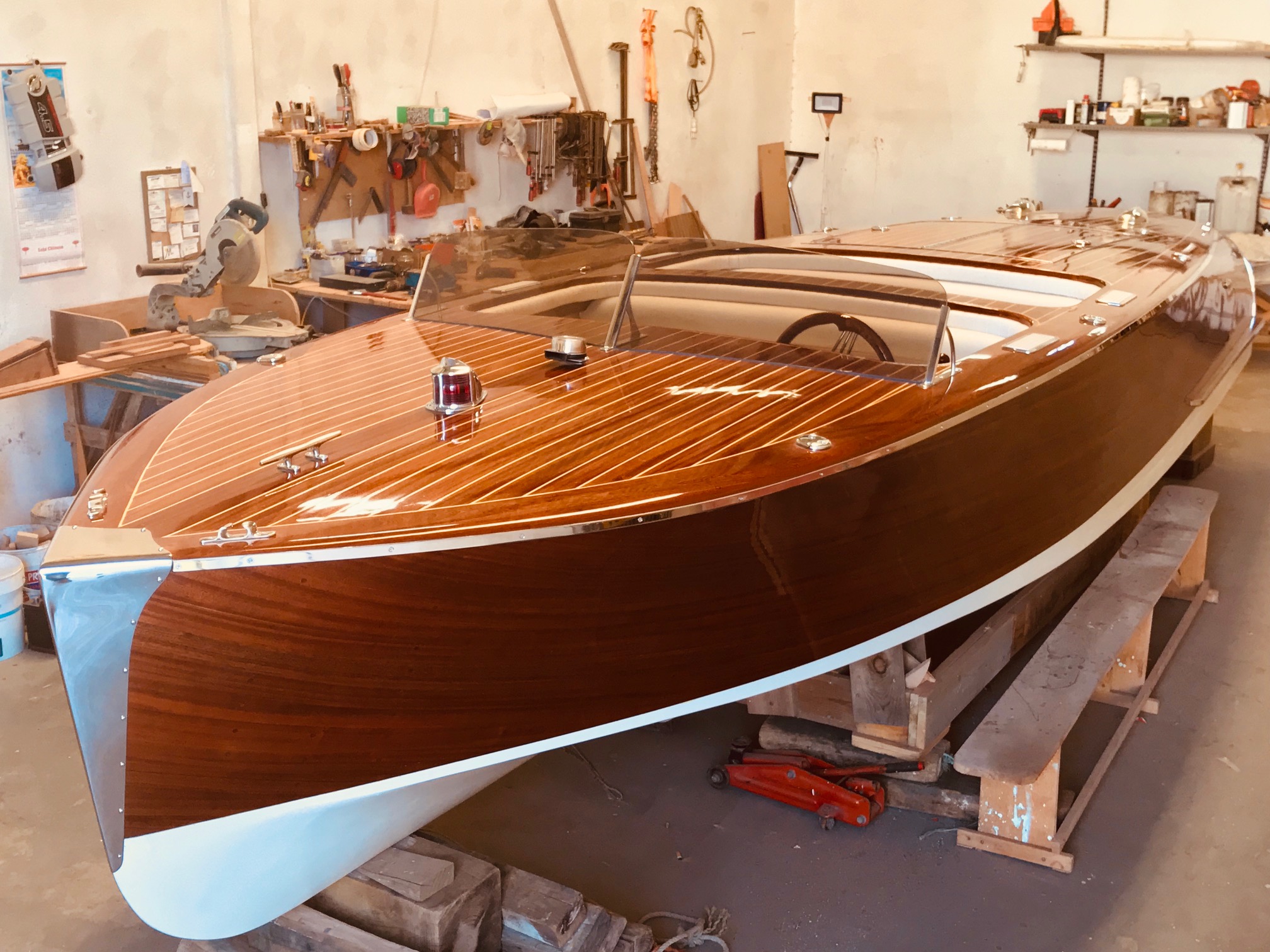 Barrelback Custom 19' — Classic Wooden Boat Plans